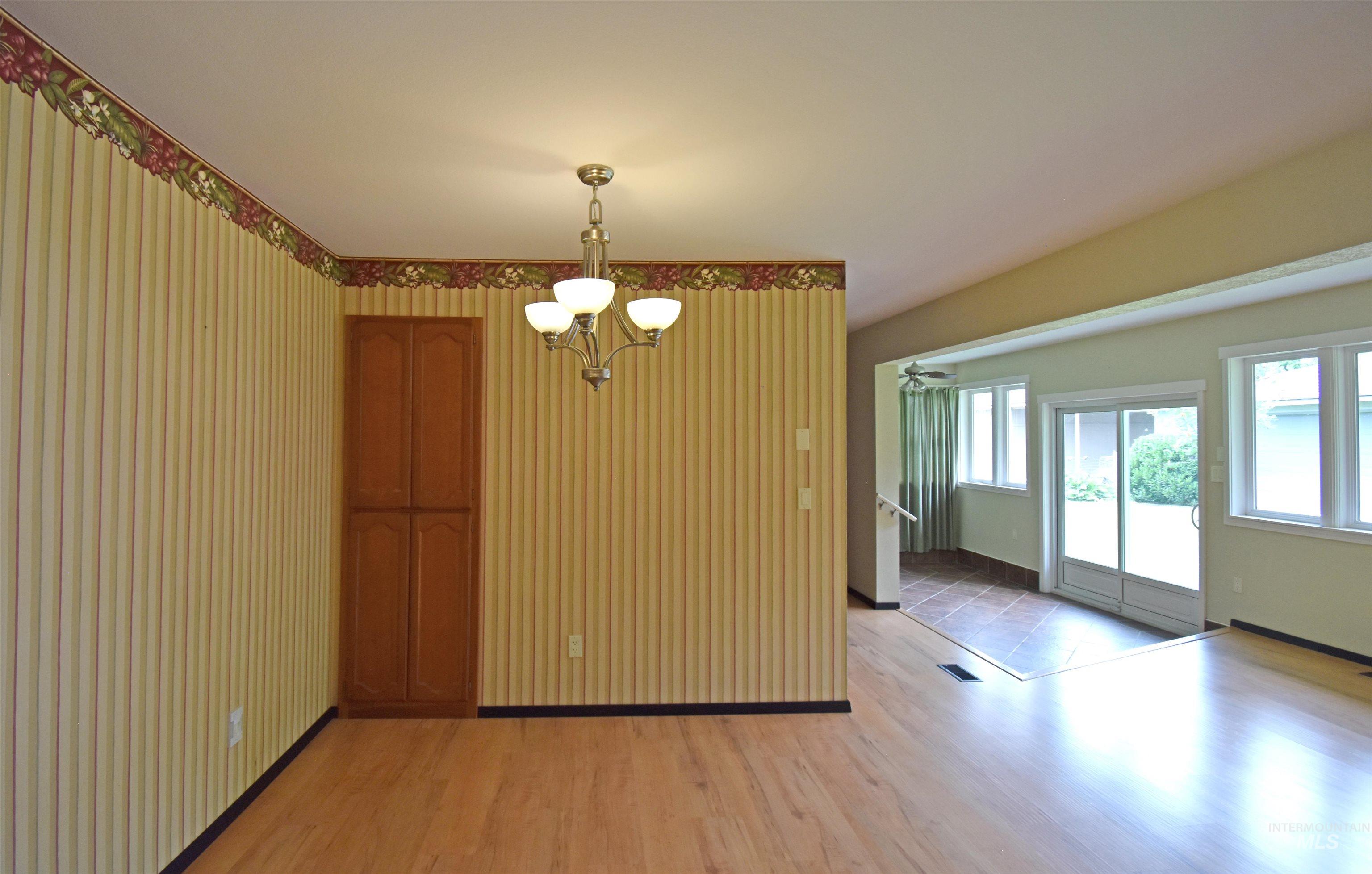 1021 Grelle Avenue, Lewiston, Idaho 83501, 3 Bedrooms, 2 Bathrooms, Residential For Sale, Price $635,000, 98992245