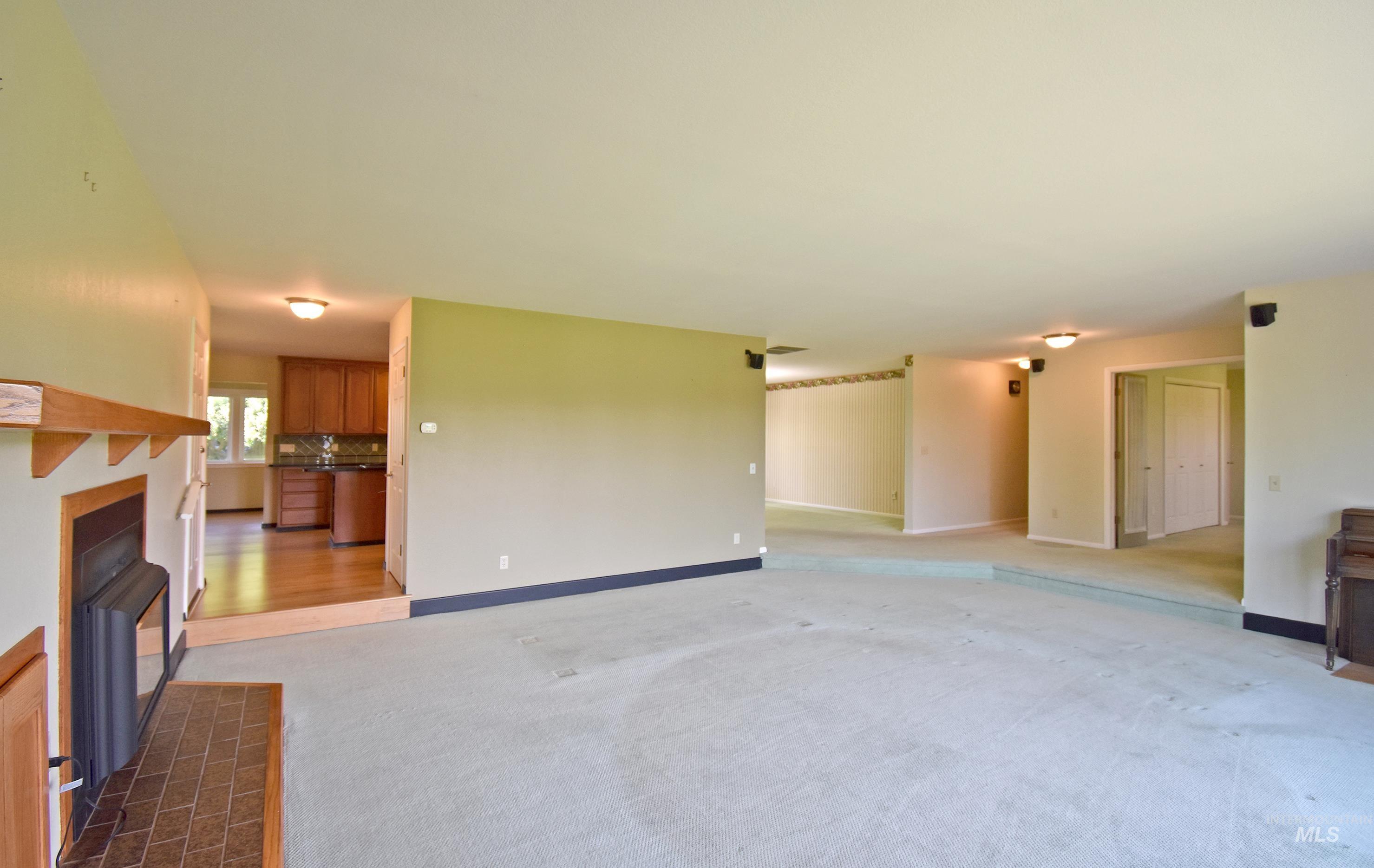 1021 Grelle Avenue, Lewiston, Idaho 83501, 3 Bedrooms, 2 Bathrooms, Residential For Sale, Price $635,000, 98992245