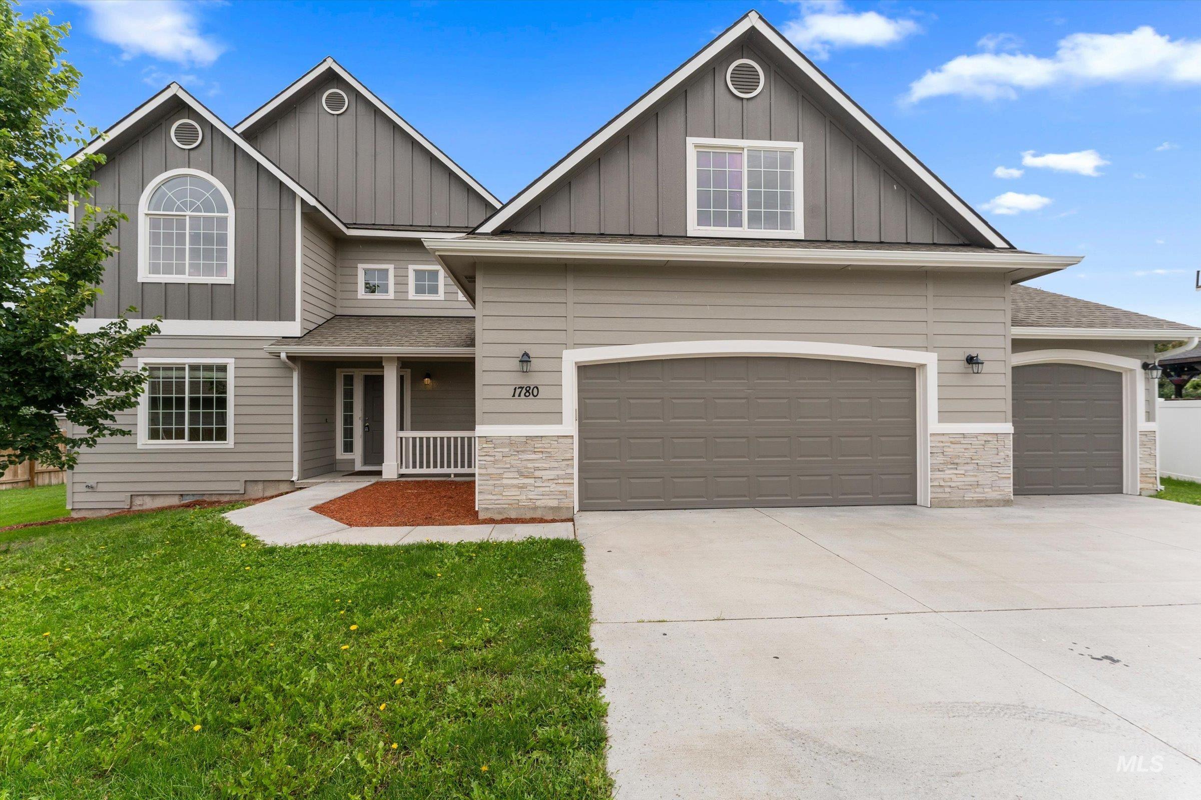 1780 W Caspain St., Kuna, Idaho 83634, 5 Bedrooms, 3.5 Bathrooms, Residential For Sale, Price $585,000, 98992247