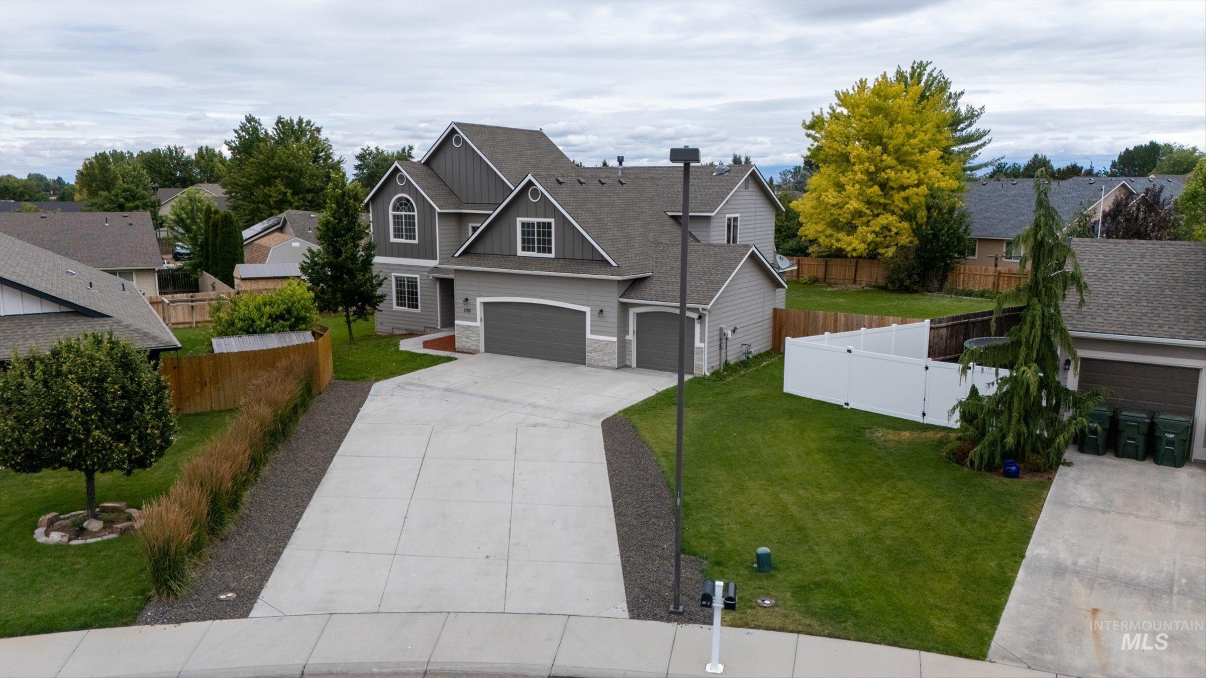 1780 W Caspain St., Kuna, Idaho 83634, 5 Bedrooms, 3.5 Bathrooms, Residential For Sale, Price $585,000, 98992247