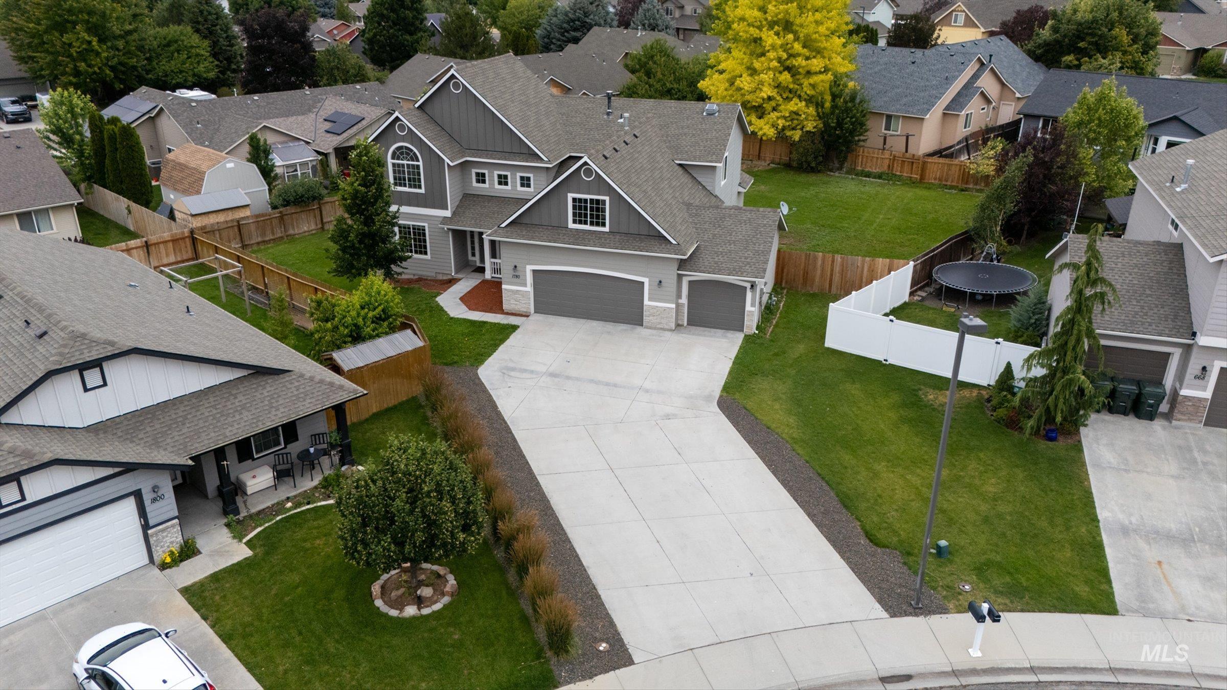 1780 W Caspain St., Kuna, Idaho 83634, 5 Bedrooms, 3.5 Bathrooms, Residential For Sale, Price $585,000, 98992247