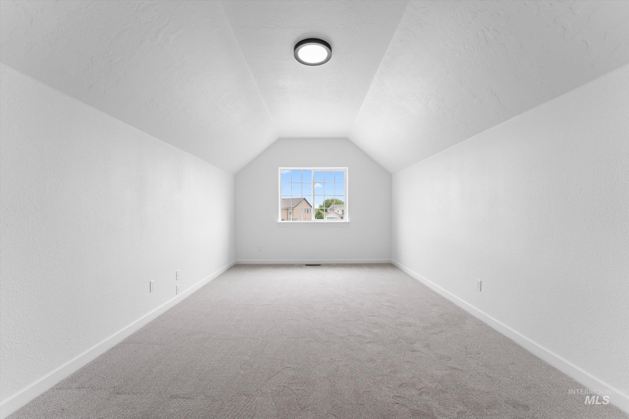 1780 W Caspain St., Kuna, Idaho 83634, 5 Bedrooms, 3.5 Bathrooms, Residential For Sale, Price $585,000, 98992247