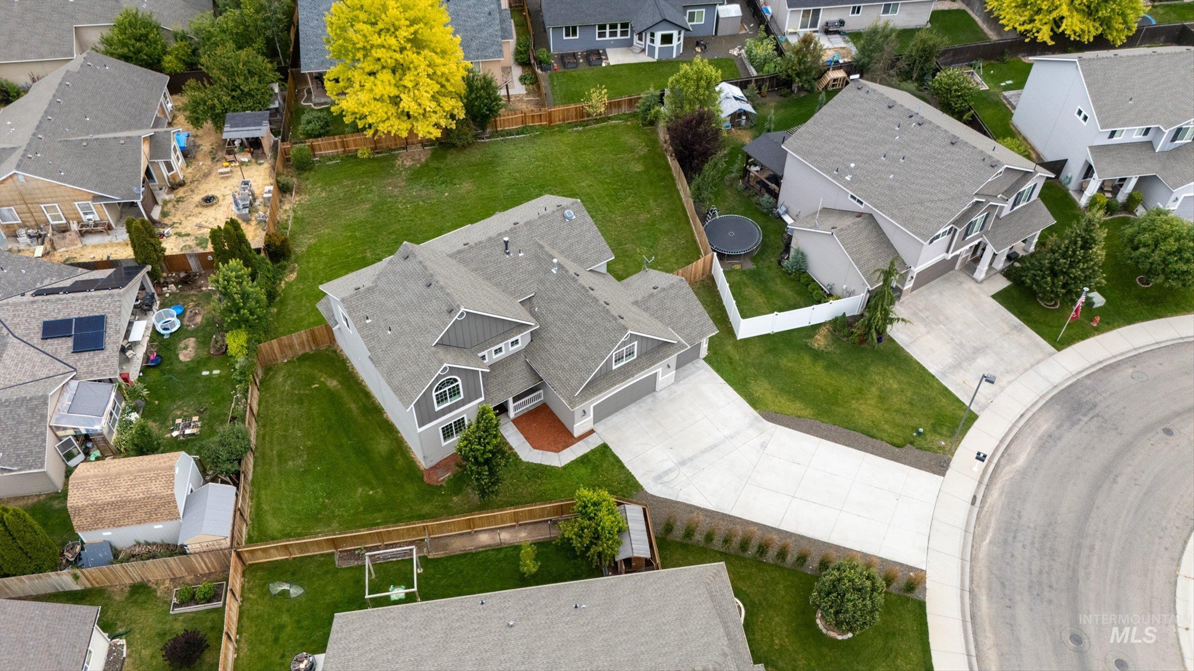 1780 W Caspain St., Kuna, Idaho 83634, 5 Bedrooms, 3.5 Bathrooms, Residential For Sale, Price $585,000, 98992247