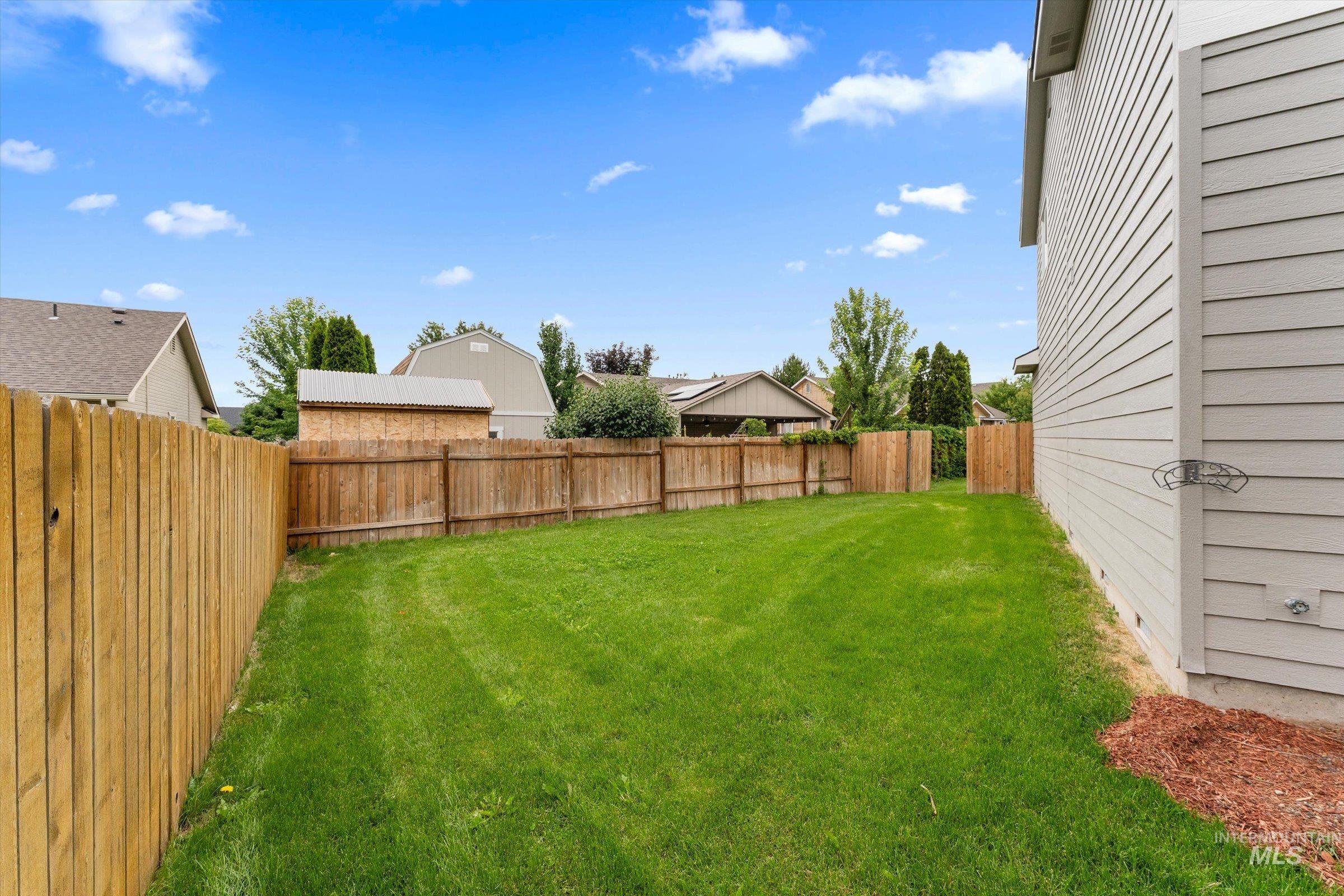 1780 W Caspain St., Kuna, Idaho 83634, 5 Bedrooms, 3.5 Bathrooms, Residential For Sale, Price $585,000, 98992247