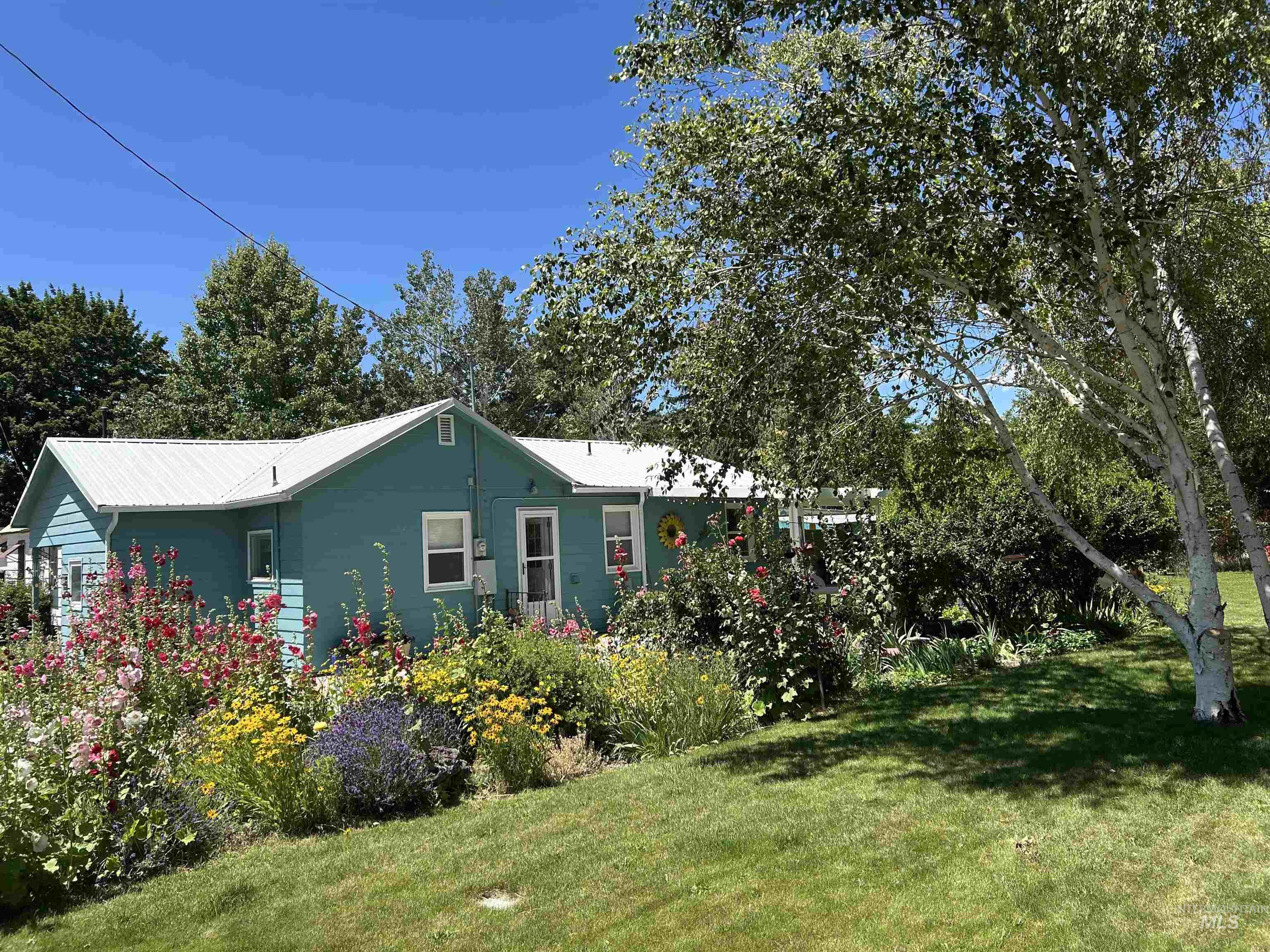 604 8th Ave E, Jerome, Idaho 83338, 2 Bedrooms, 1.5 Bathrooms, Residential For Sale, Price $249,900,MLS 98992248