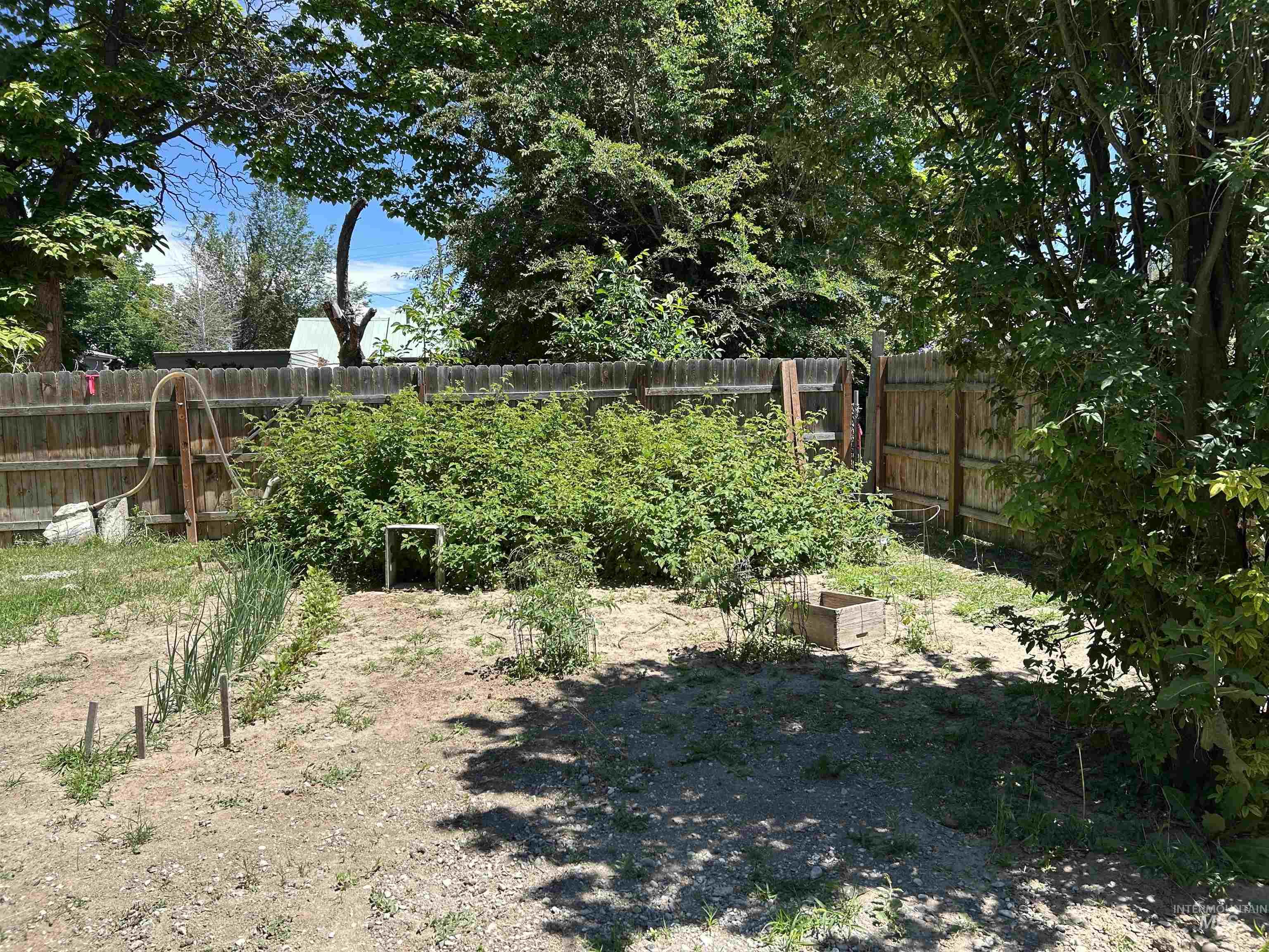 604 8th Ave E, Jerome, Idaho 83338, 2 Bedrooms, 1.5 Bathrooms, Residential For Sale, Price $249,900,MLS 98992248
