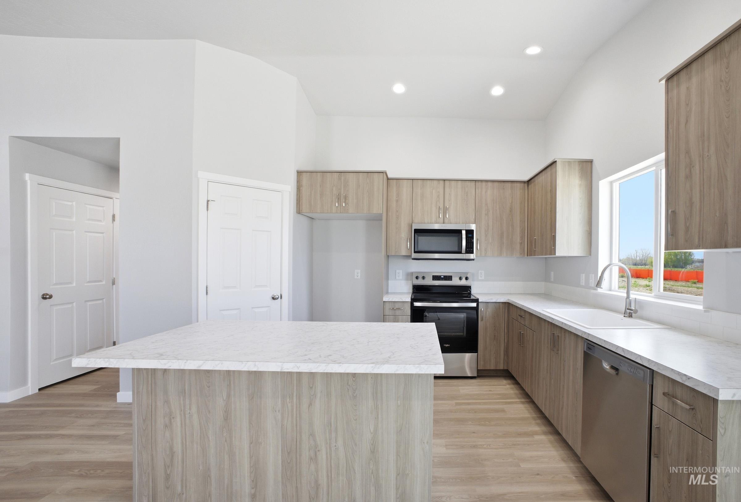 3759 E White Plains St, Nampa, Idaho 83686, 4 Bedrooms, 2 Bathrooms, Residential For Sale, Price $449,990,MLS 98992253