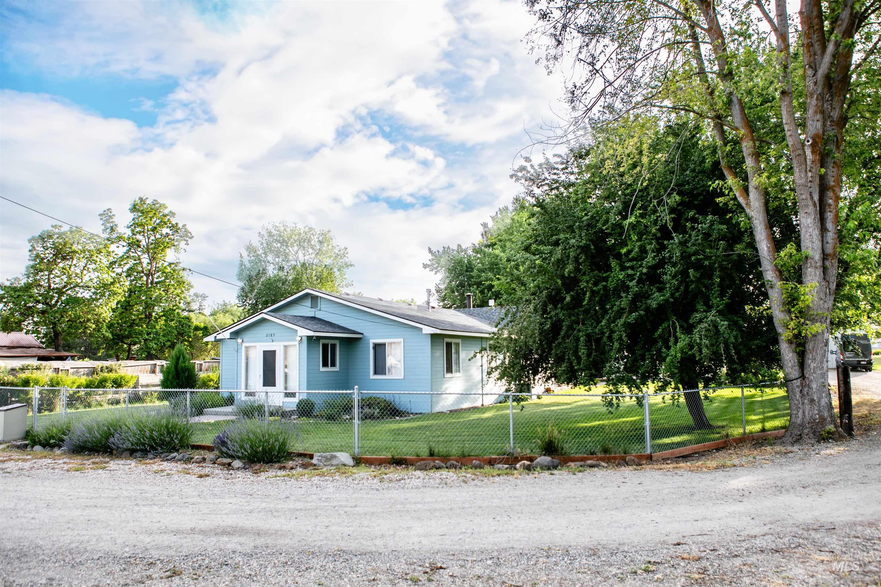 2185 Hollywood Blvd, Emmett, Idaho 83617-9517, 3 Bedrooms, 2 Bathrooms, Residential For Sale, Price $569,900, 98992257