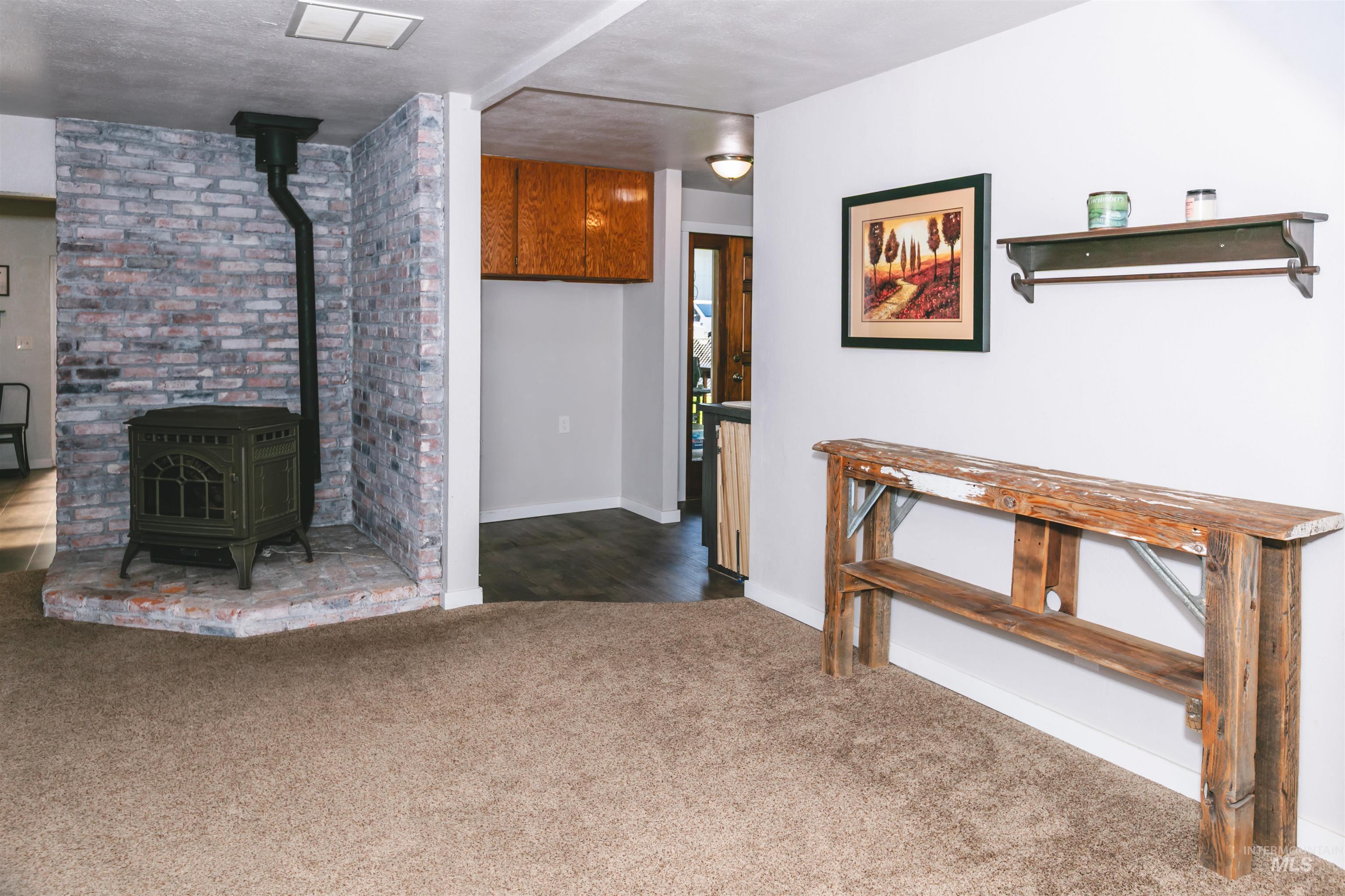 2185 Hollywood Blvd, Emmett, Idaho 83617-9517, 3 Bedrooms, 2 Bathrooms, Residential For Sale, Price $569,900, 98992257