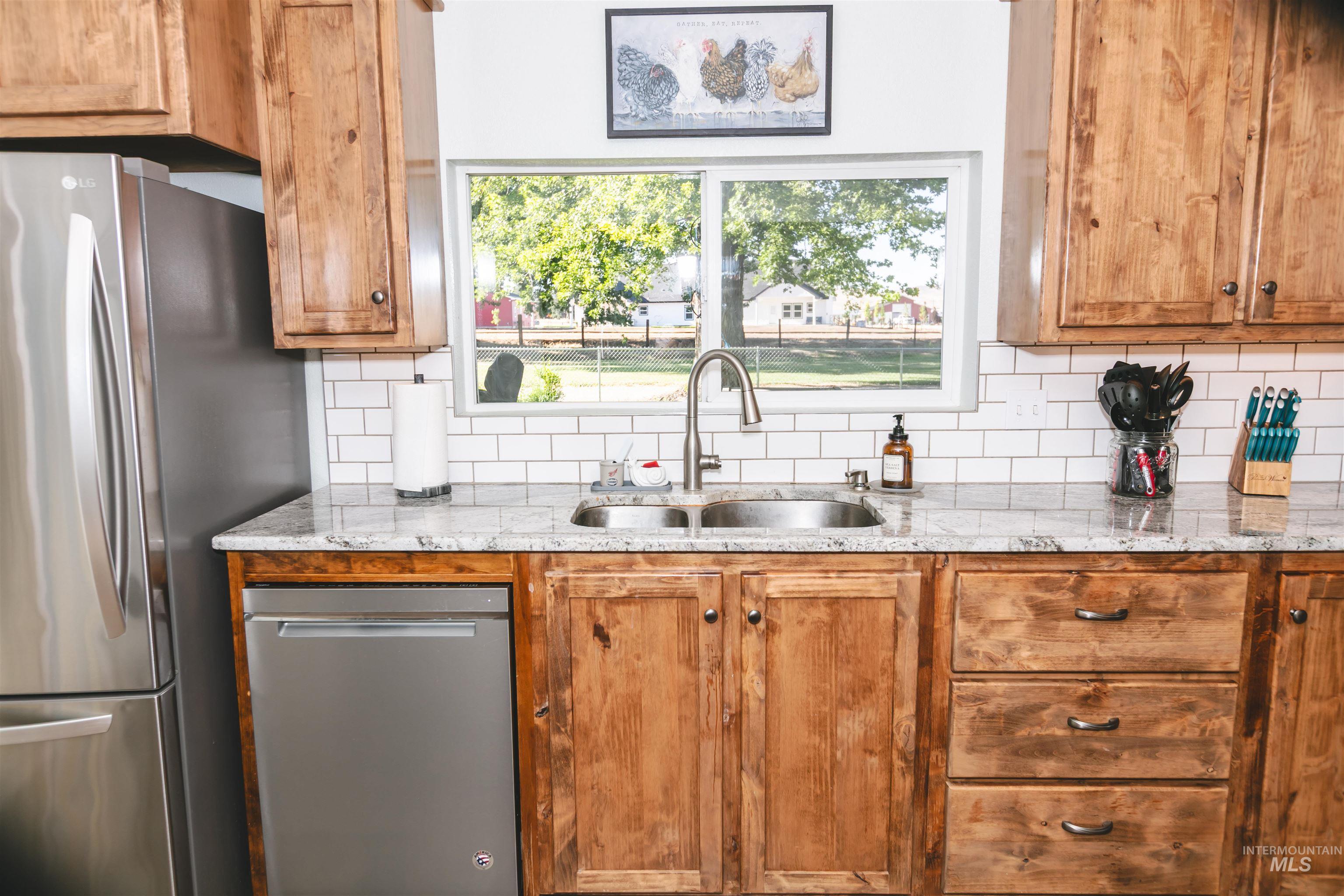 2185 Hollywood Blvd, Emmett, Idaho 83617-9517, 3 Bedrooms, 2 Bathrooms, Residential For Sale, Price $569,900, 98992257