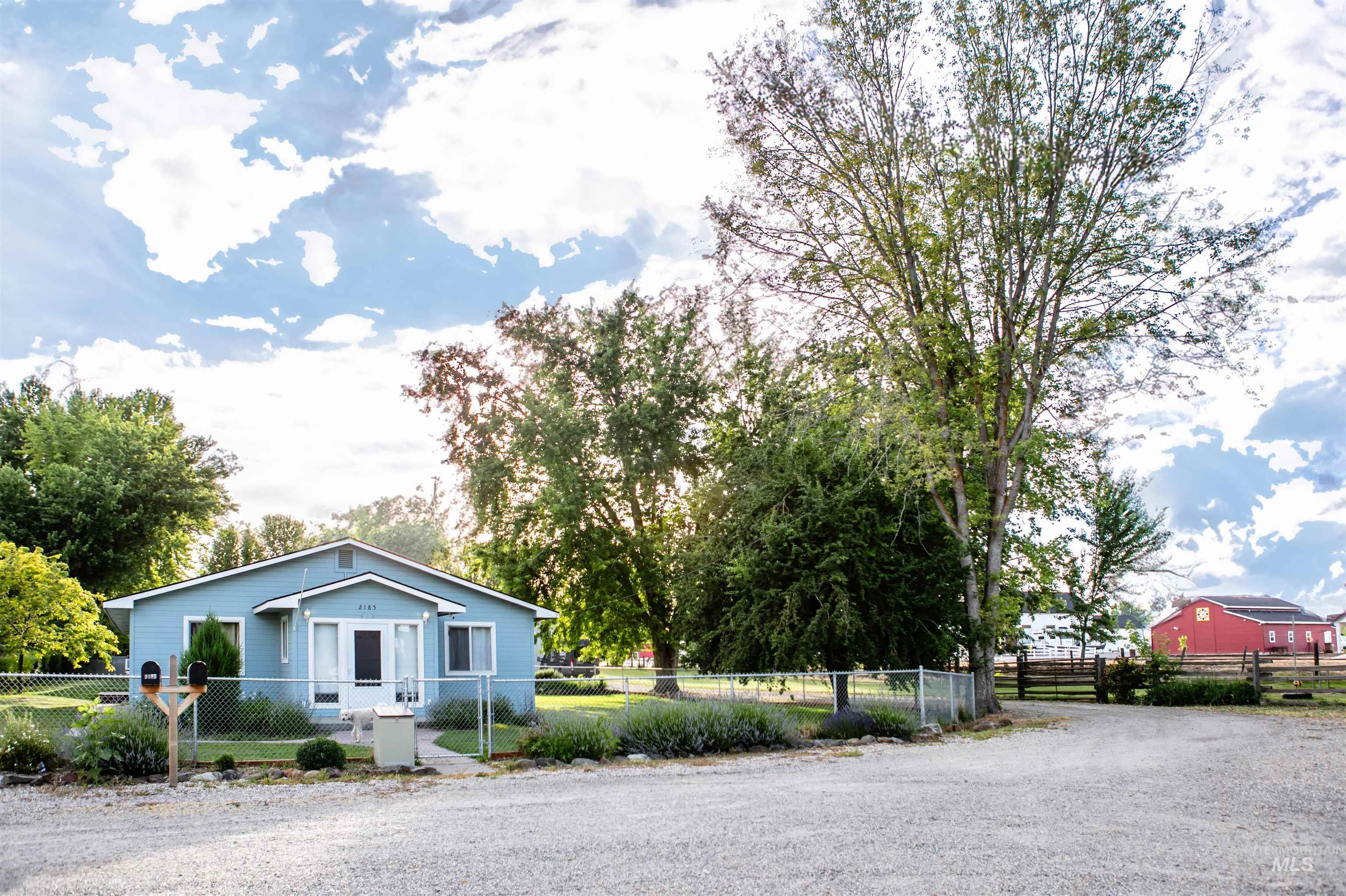 2185 Hollywood Blvd, Emmett, Idaho 83617-9517, 3 Bedrooms, 2 Bathrooms, Residential For Sale, Price $569,900, 98992257