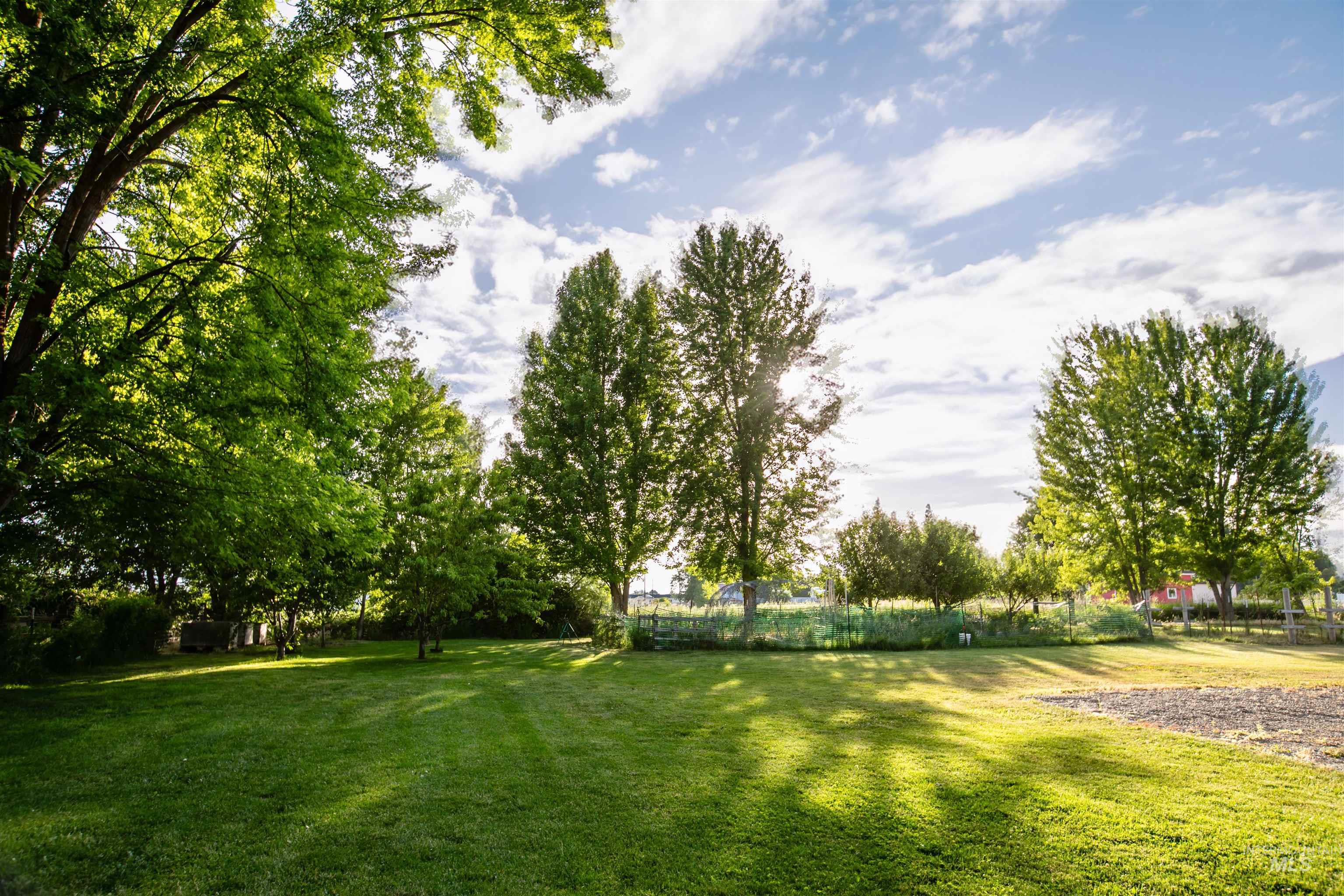 2185 Hollywood Blvd, Emmett, Idaho 83617-9517, 3 Bedrooms, 2 Bathrooms, Residential For Sale, Price $569,900, 98992257