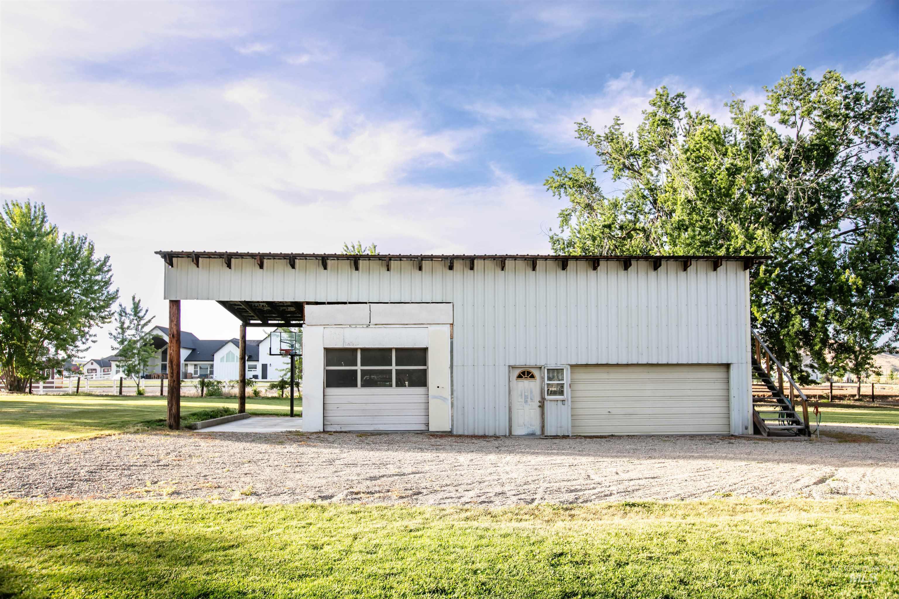 2185 Hollywood Blvd, Emmett, Idaho 83617-9517, 3 Bedrooms, 2 Bathrooms, Residential For Sale, Price $569,900, 98992257