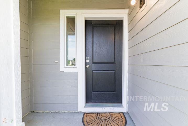 4887 W Quaker Ridge St, Meridian, Idaho 83642, 4 Bedrooms, 2.5 Bathrooms, Residential For Sale, Price $437,000, 98992258