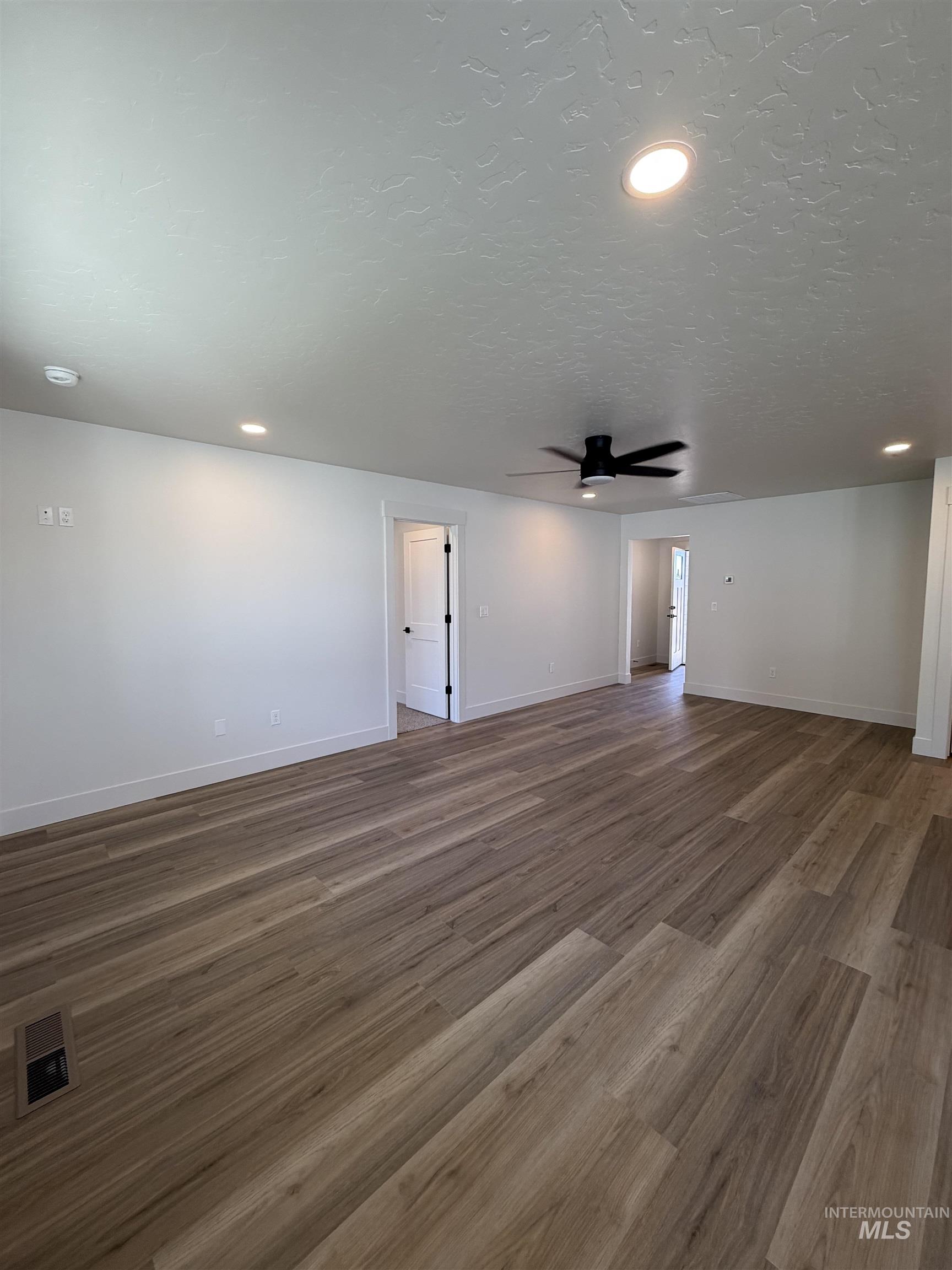 2800 Driftwood Dr., Payette, Idaho 83661, 3 Bedrooms, 2 Bathrooms, Residential For Sale, Price $349,000,MLS 98992260