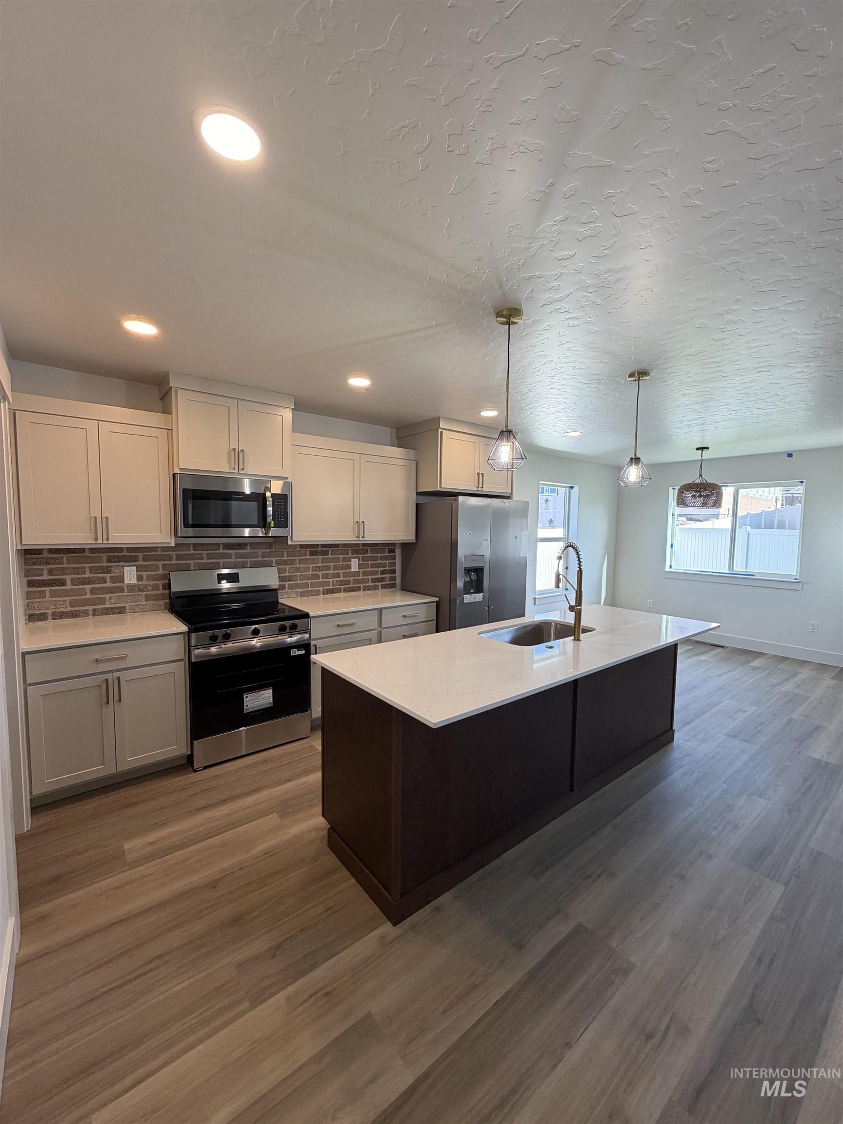 2800 Driftwood Dr., Payette, Idaho 83661, 3 Bedrooms, 2 Bathrooms, Residential For Sale, Price $349,000,MLS 98992260
