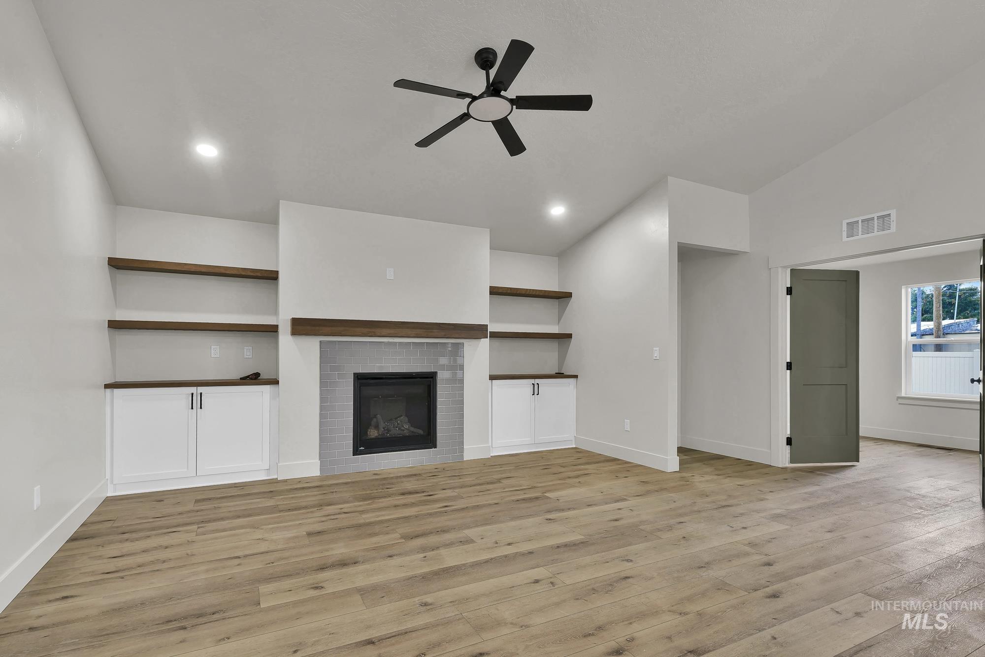 1130 Velvet Loop, Wilder, Idaho 83676, 4 Bedrooms, 2 Bathrooms, Residential For Sale, Price $449,000,MLS 98992261