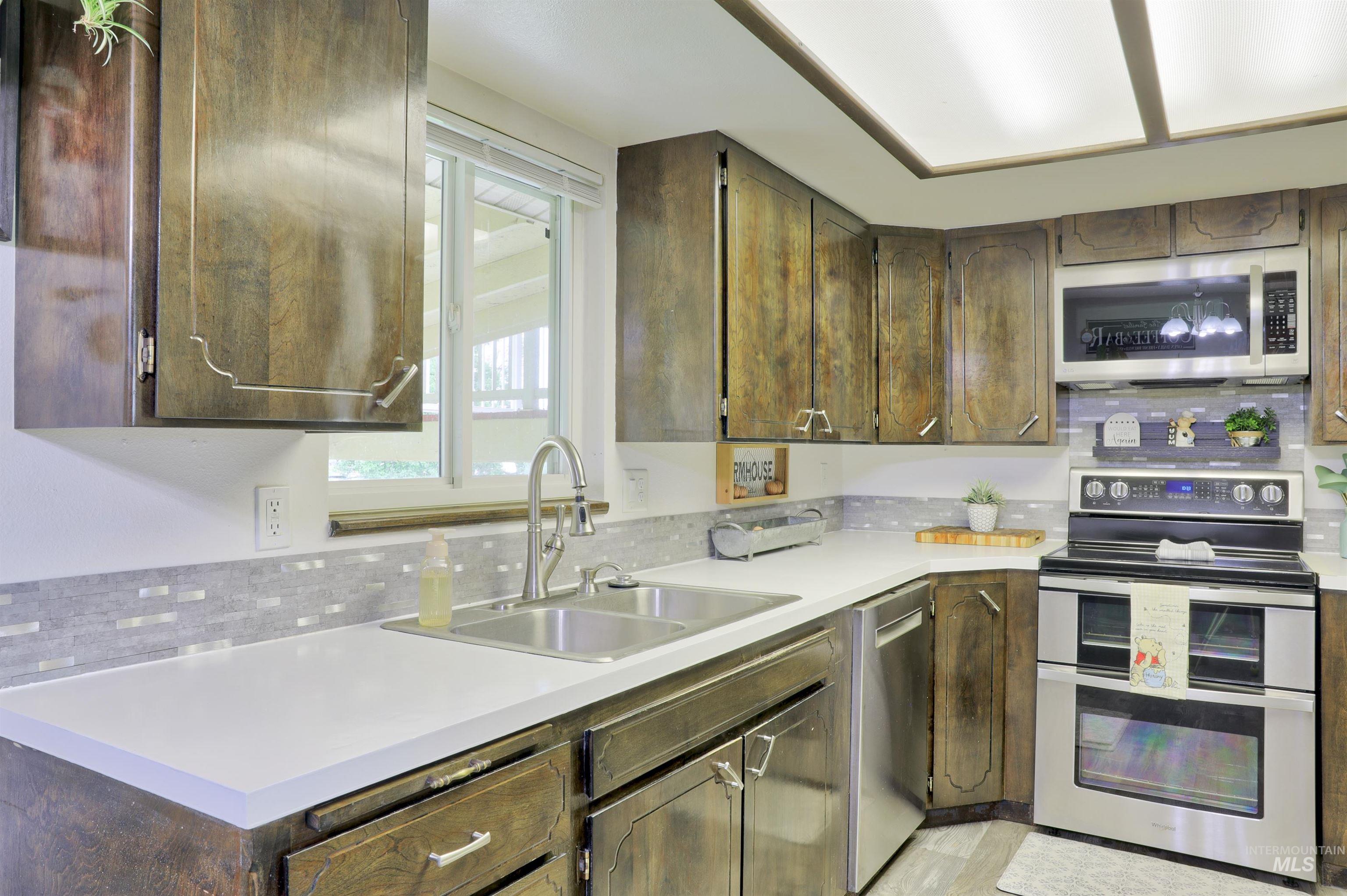 15925 S Curtis Rd, Kuna, Idaho 83634, 3 Bedrooms, 2 Bathrooms, Residential For Sale, Price $569,900, 98992267