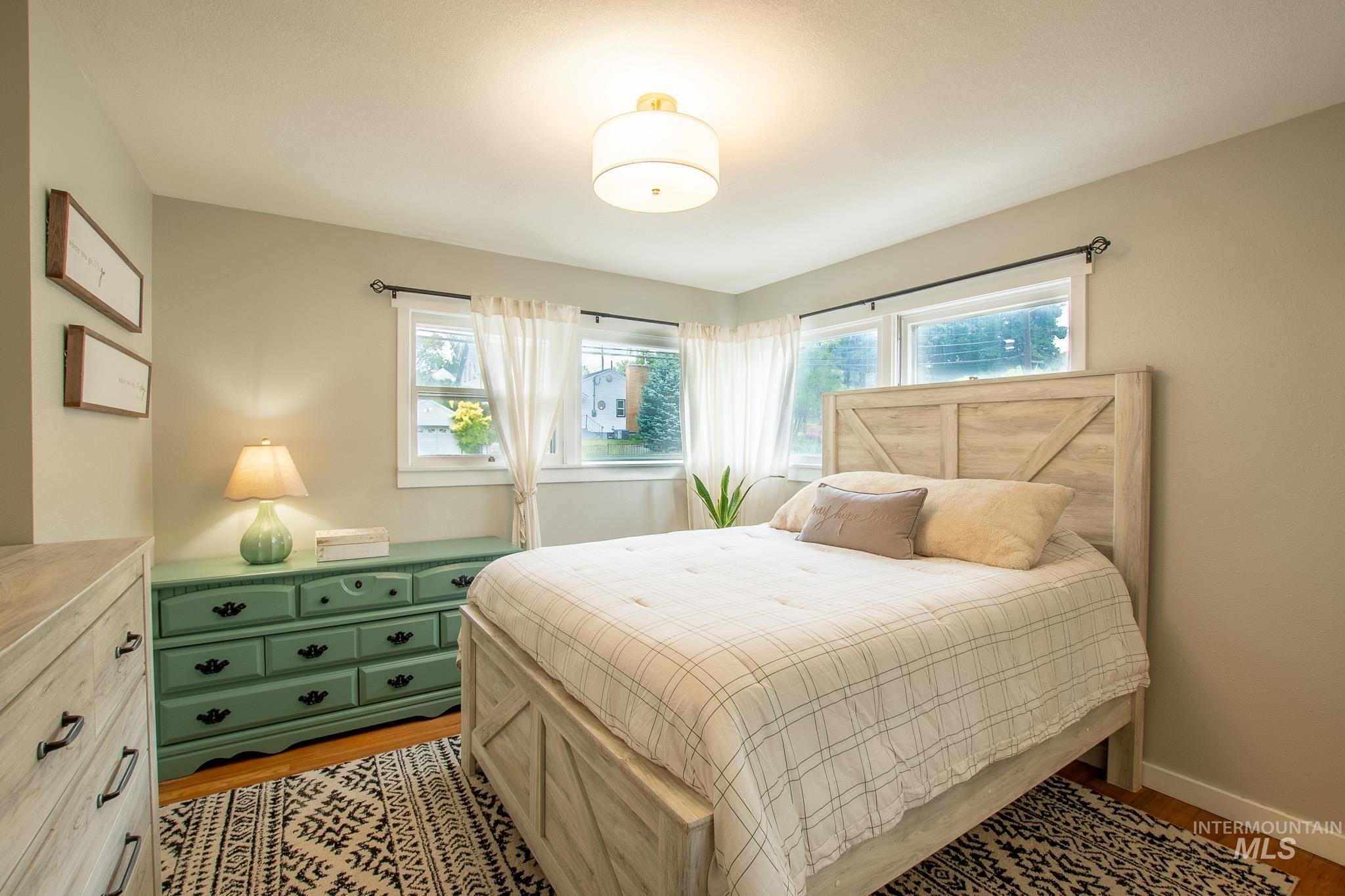 612 S Logan, Moscow, Idaho 83843, 5 Bedrooms, 3 Bathrooms, Residential For Sale, Price $569,000, 98992270