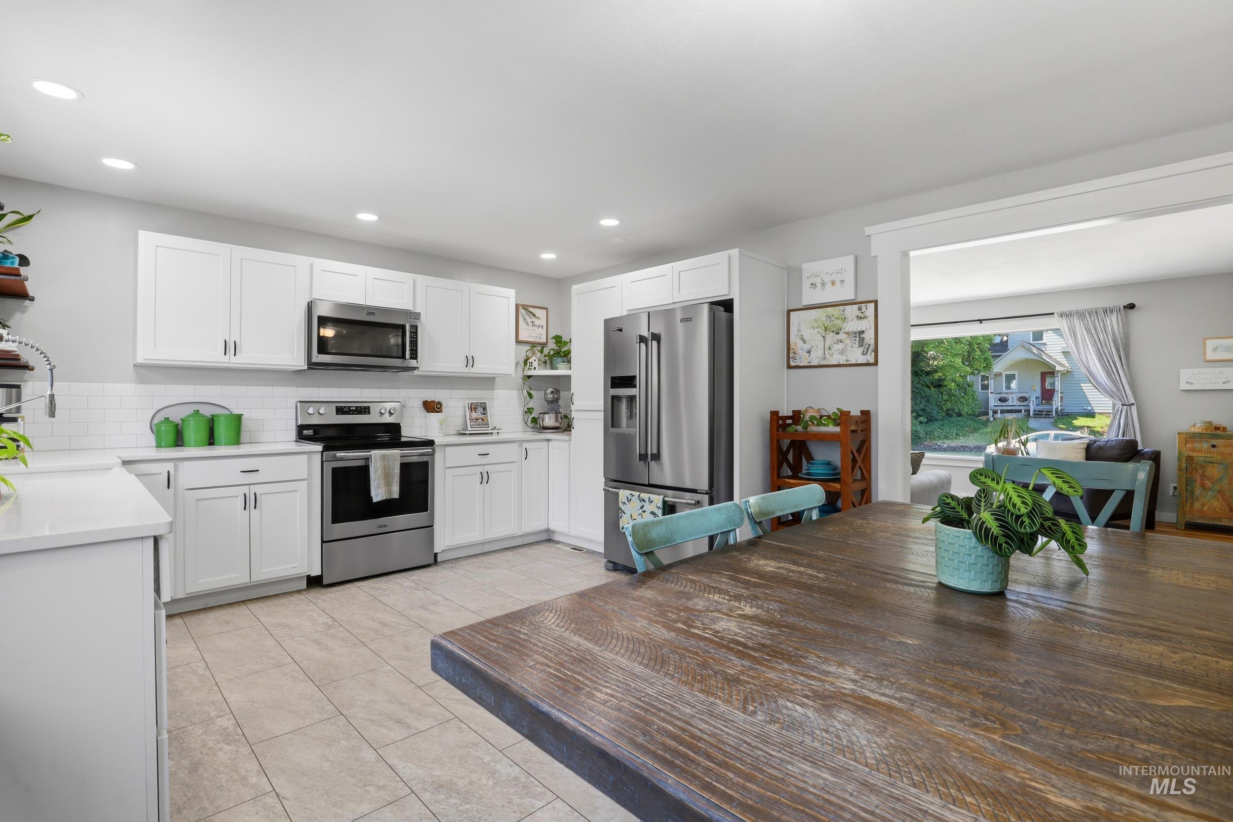 612 S Logan, Moscow, Idaho 83843, 5 Bedrooms, 3 Bathrooms, Residential For Sale, Price $565,000, 98992270