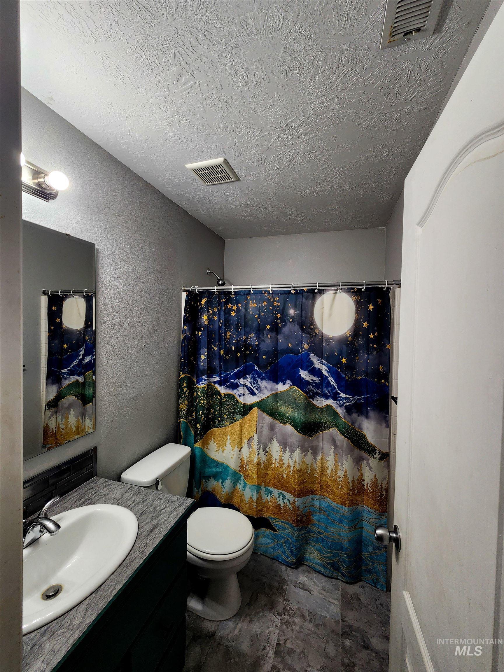 19098 Kenney Way, Caldwell, Idaho 83605, 4 Bedrooms, 2.5 Bathrooms, Residential For Sale, Price $515,000,MLS 98992282