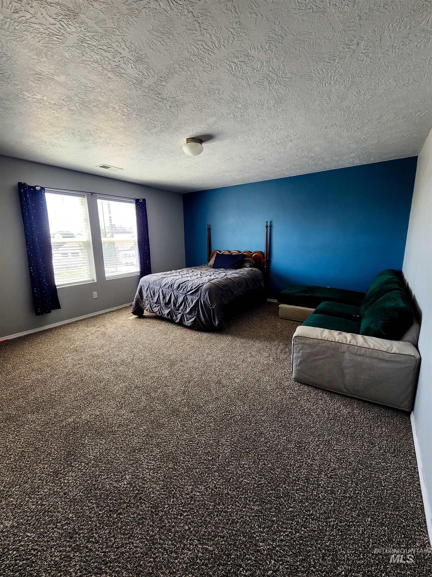 19098 Kenney Way, Caldwell, Idaho 83605, 4 Bedrooms, 2.5 Bathrooms, Residential For Sale, Price $515,000,MLS 98992282