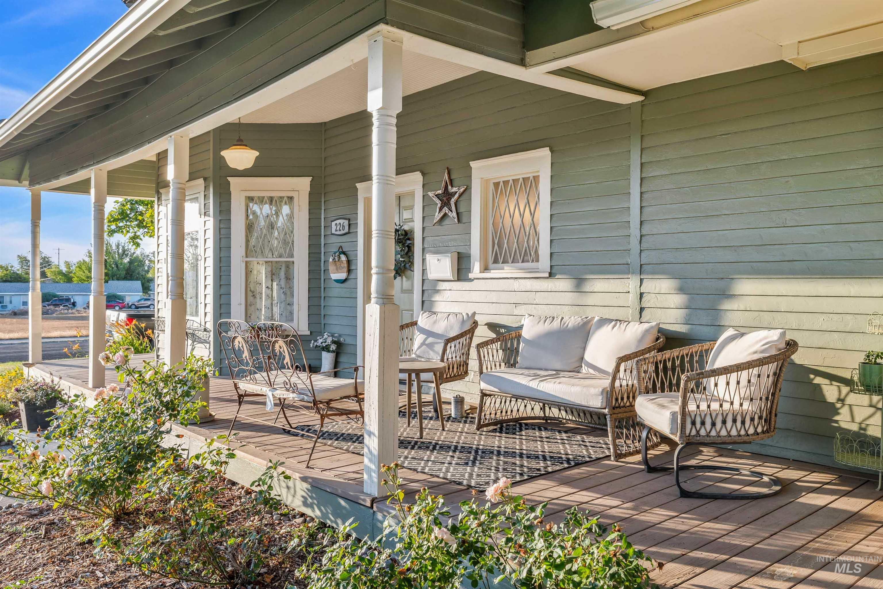 226 9th Ave. N, Buhl, Idaho 83316, 5 Bedrooms, 2 Bathrooms, Residential For Sale, Price $489,900, 98992286