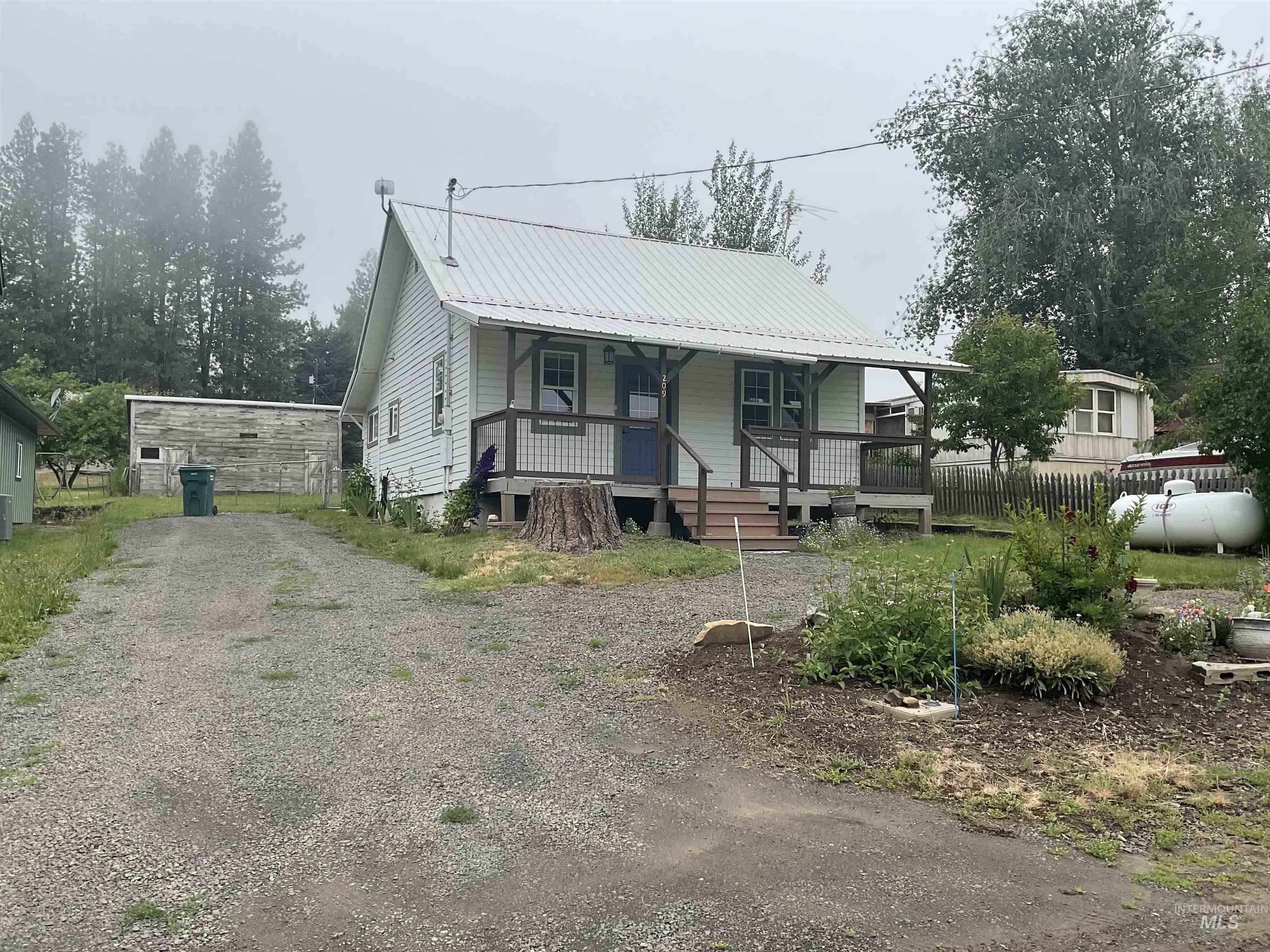 209 Mason Ave, Winchester, Idaho 83555, 1 Bedroom, 1 Bathroom, Residential For Sale, Price $179,000, 98992288