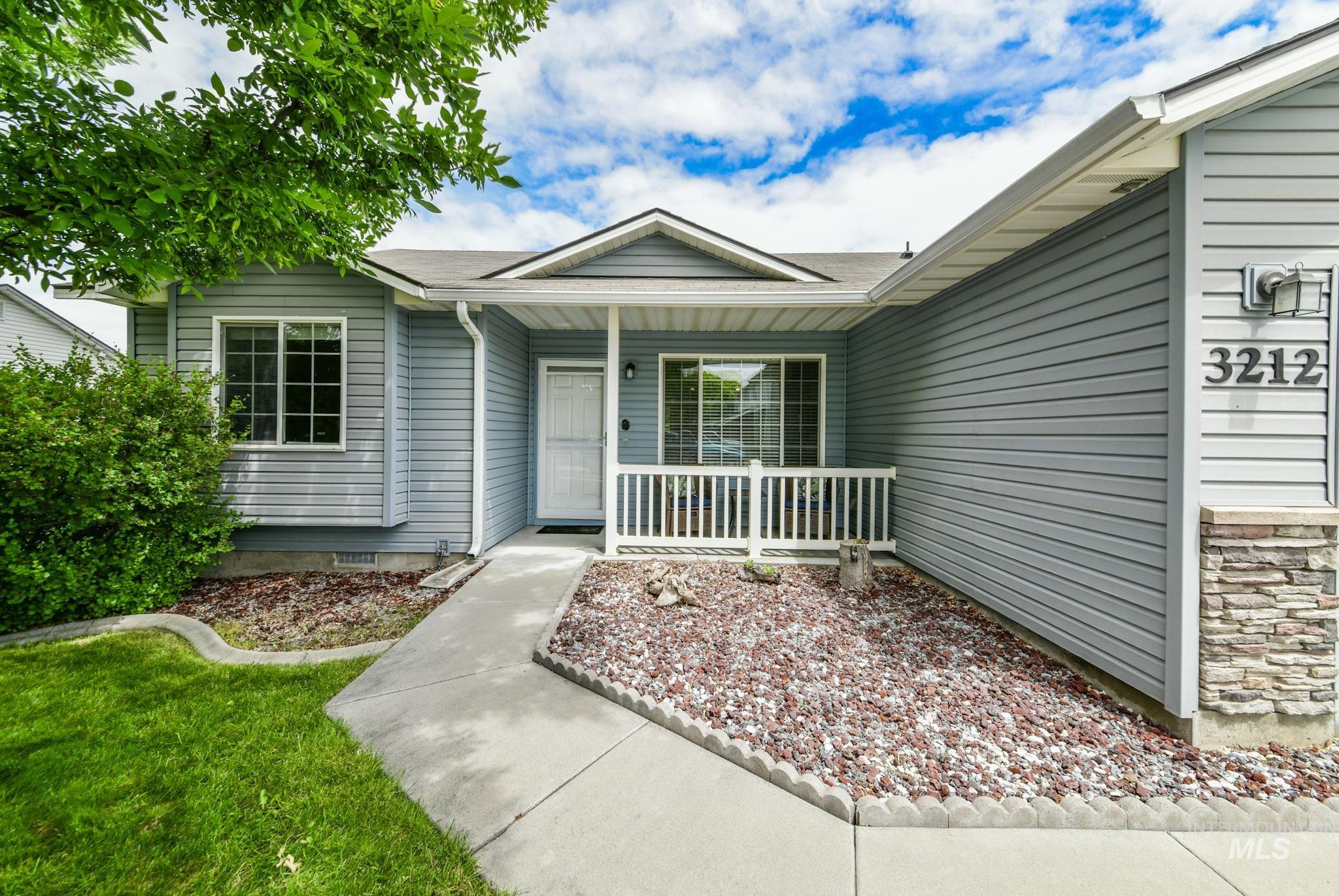 3212 Dry Springs, Nampa, Idaho 83686, 4 Bedrooms, 2 Bathrooms, Residential For Sale, Price $395,000, 98992289
