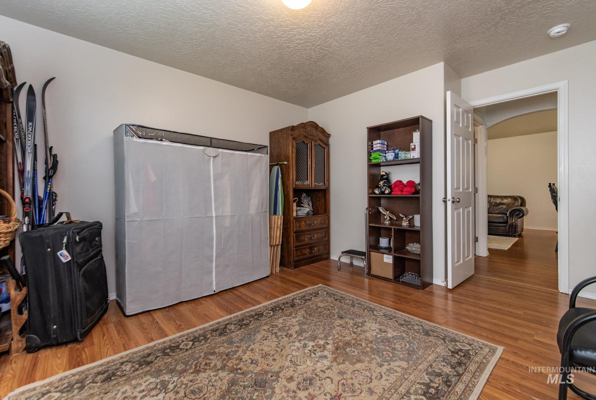 3212 Dry Springs, Nampa, Idaho 83686, 4 Bedrooms, 2 Bathrooms, Residential For Sale, Price $395,000, 98992289
