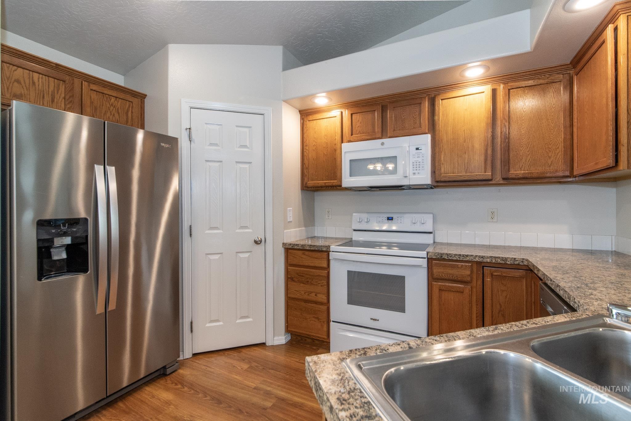 3212 Dry Springs, Nampa, Idaho 83686, 4 Bedrooms, 2 Bathrooms, Residential For Sale, Price $395,000, 98992289