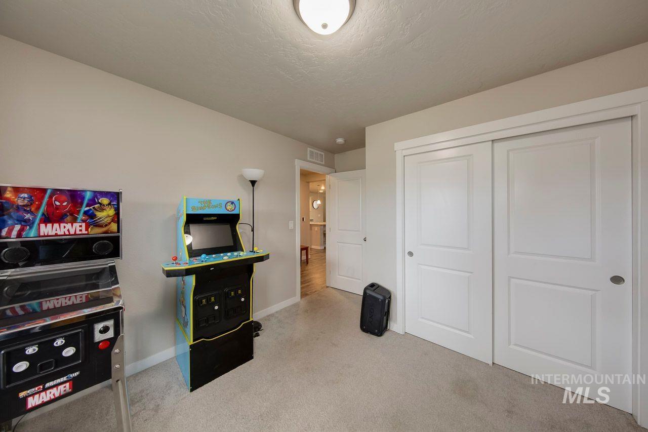 7652 E Lafayette Street, Nampa, Idaho 83687, 5 Bedrooms, 3 Bathrooms, Residential For Sale, Price $489,990, 98992290