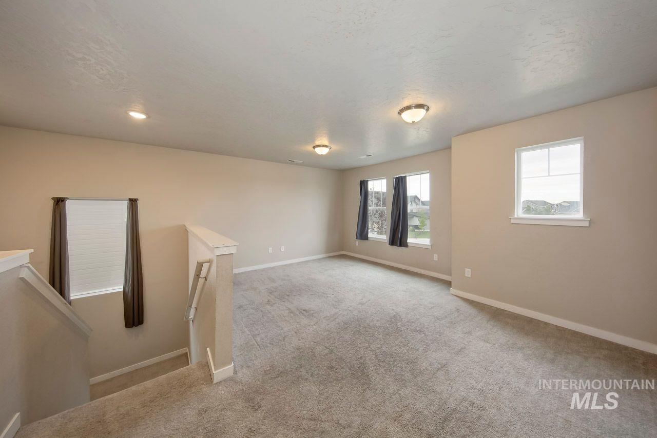 7652 E Lafayette Street, Nampa, Idaho 83687, 5 Bedrooms, 3 Bathrooms, Residential For Sale, Price $489,990, 98992290