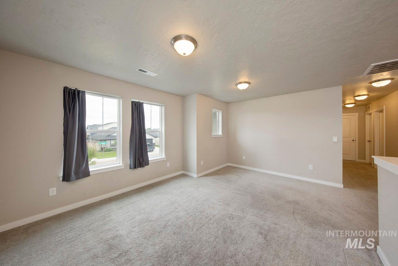 7652 E Lafayette Street, Nampa, Idaho 83687, 5 Bedrooms, 3 Bathrooms, Residential For Sale, Price $489,990, 98992290