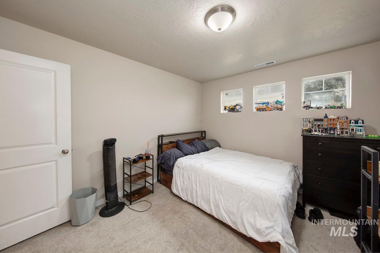 7652 E Lafayette Street, Nampa, Idaho 83687, 5 Bedrooms, 3 Bathrooms, Residential For Sale, Price $489,990, 98992290