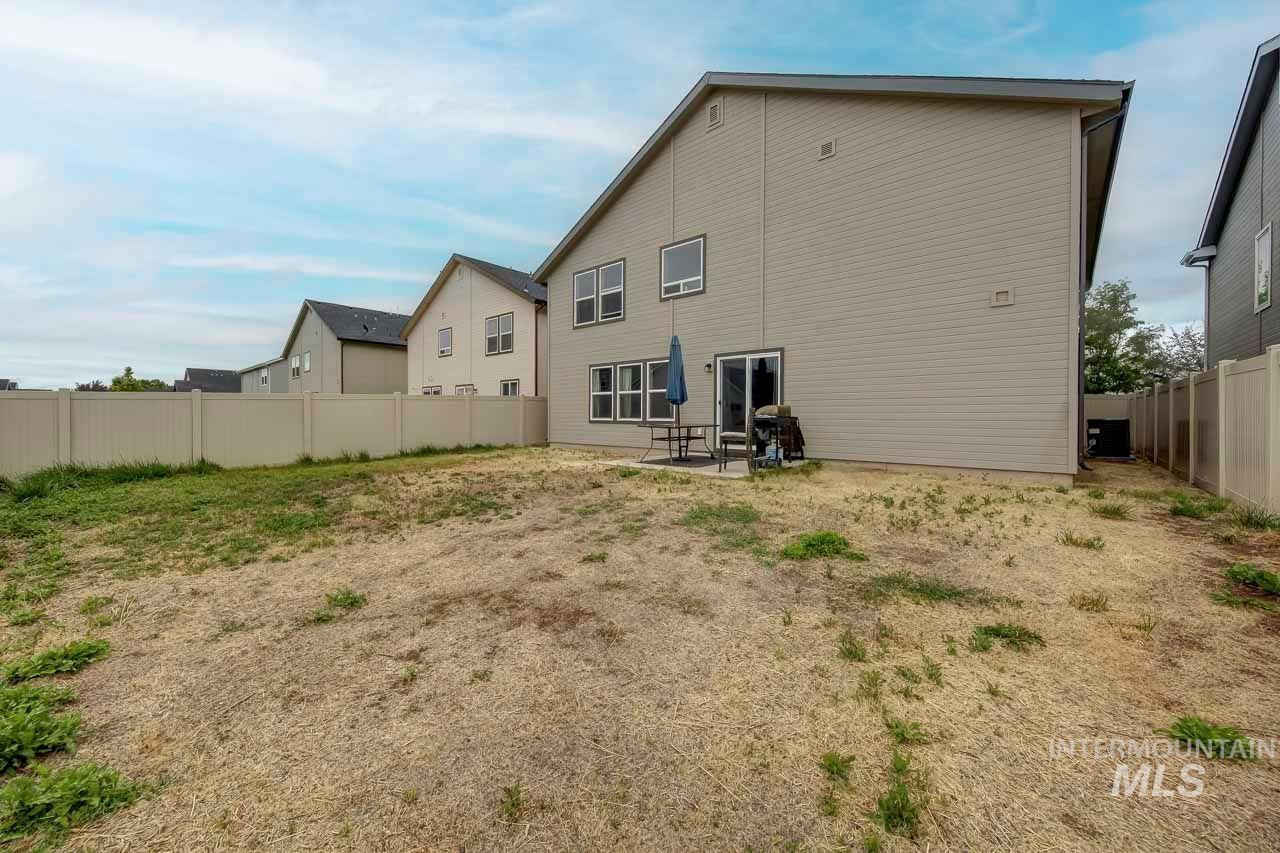 7652 E Lafayette Street, Nampa, Idaho 83687, 5 Bedrooms, 3 Bathrooms, Residential For Sale, Price $489,990, 98992290