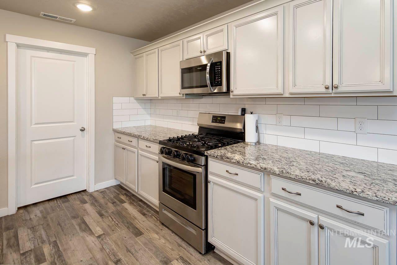 7652 E Lafayette Street, Nampa, Idaho 83687, 5 Bedrooms, 3 Bathrooms, Residential For Sale, Price $489,990, 98992290