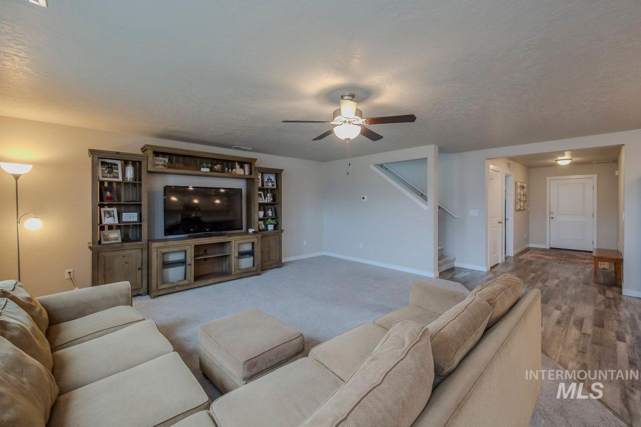 7652 E Lafayette Street, Nampa, Idaho 83687, 5 Bedrooms, 3 Bathrooms, Residential For Sale, Price $489,990, 98992290