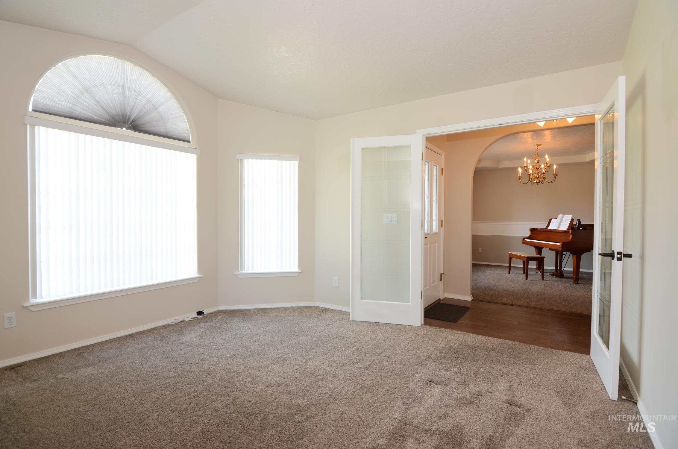 7589 Edgebrook Dr, Nampa, Idaho 83687-8333, 3 Bedrooms, 2 Bathrooms, Residential For Sale, Price $435,000, 98992292