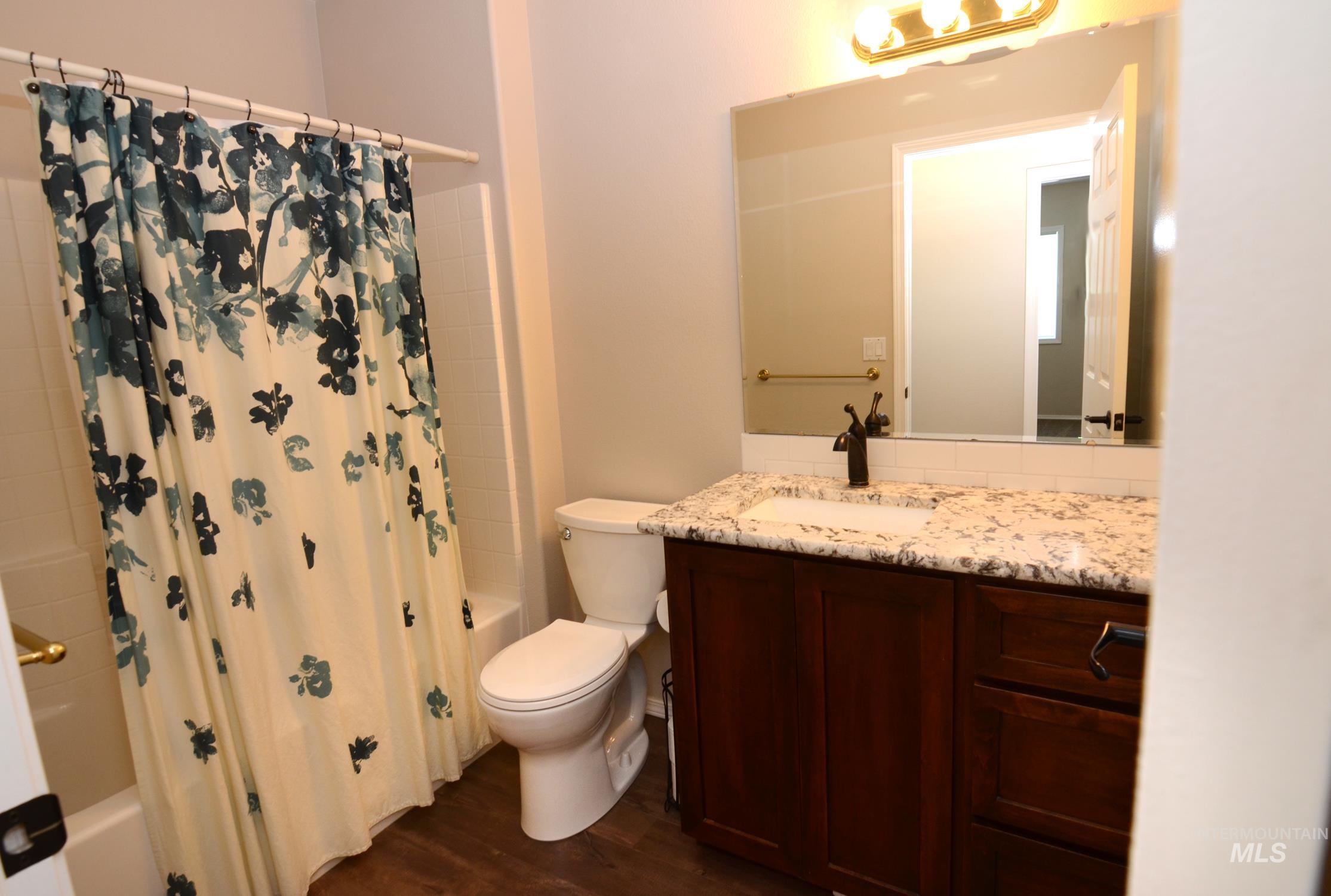 7589 Edgebrook Dr, Nampa, Idaho 83687-8333, 3 Bedrooms, 2 Bathrooms, Residential For Sale, Price $435,000, 98992292