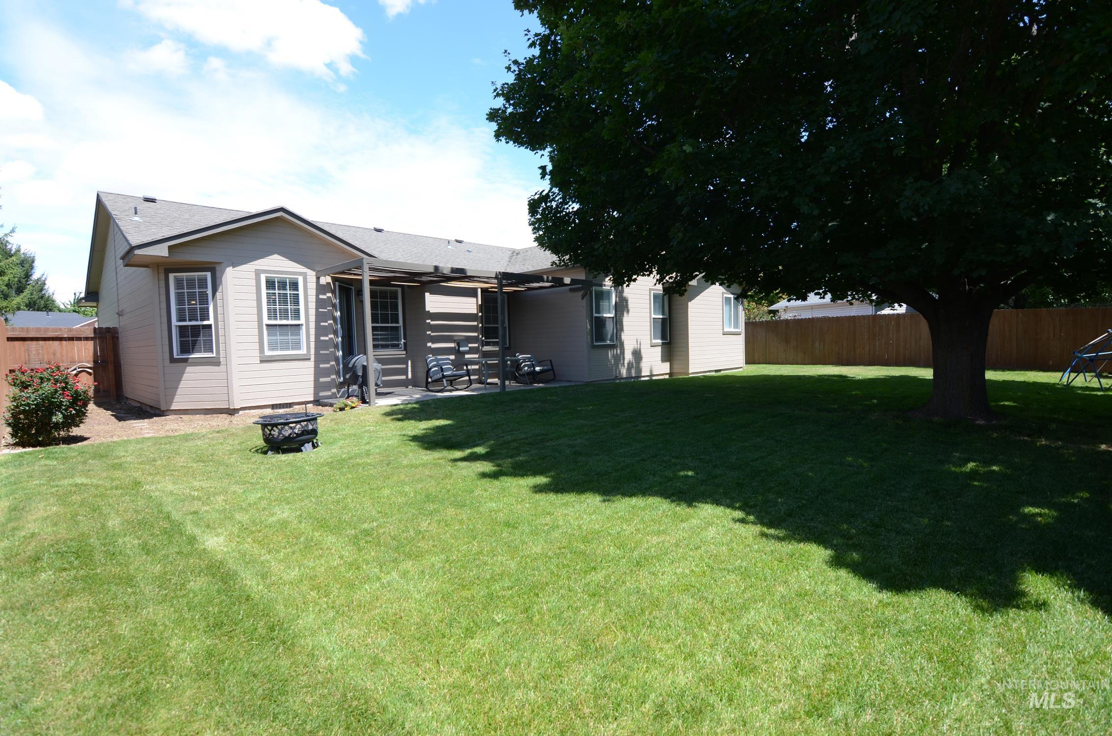 7589 Edgebrook Dr, Nampa, Idaho 83687-8333, 3 Bedrooms, 2 Bathrooms, Residential For Sale, Price $435,000, 98992292