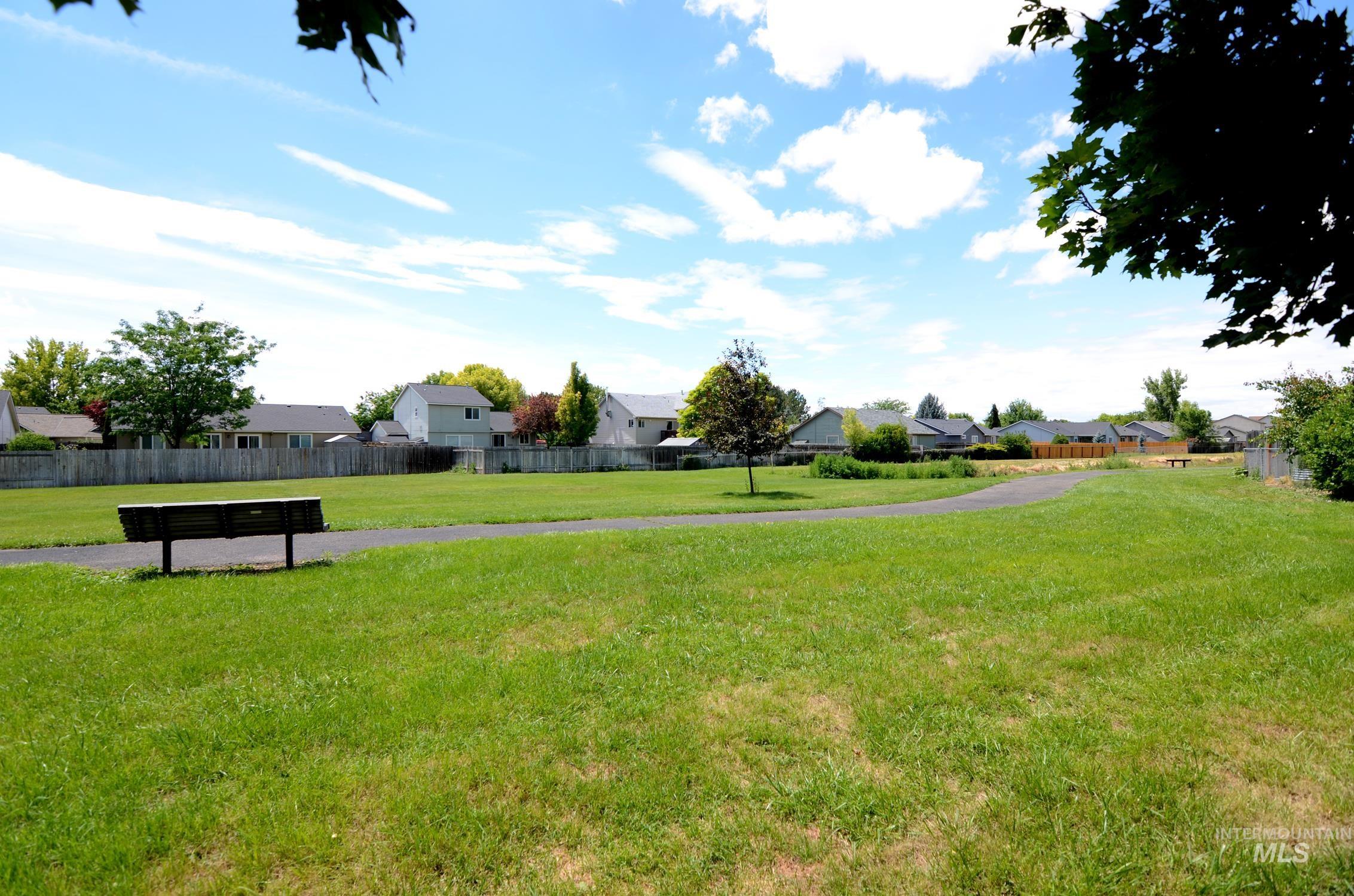 7589 Edgebrook Dr, Nampa, Idaho 83687-8333, 3 Bedrooms, 2 Bathrooms, Residential For Sale, Price $435,000, 98992292
