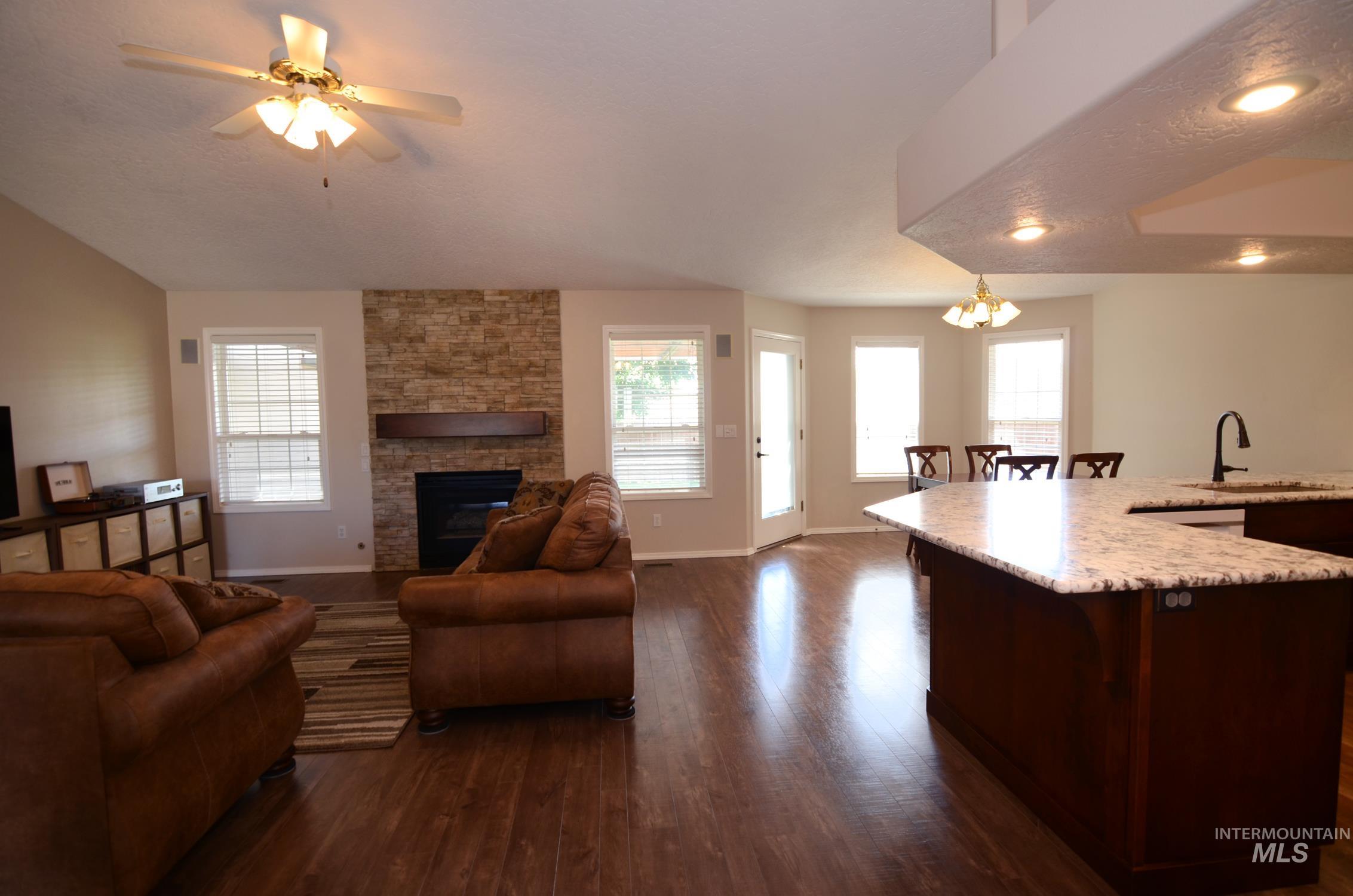 7589 Edgebrook Dr, Nampa, Idaho 83687-8333, 3 Bedrooms, 2 Bathrooms, Residential For Sale, Price $435,000, 98992292