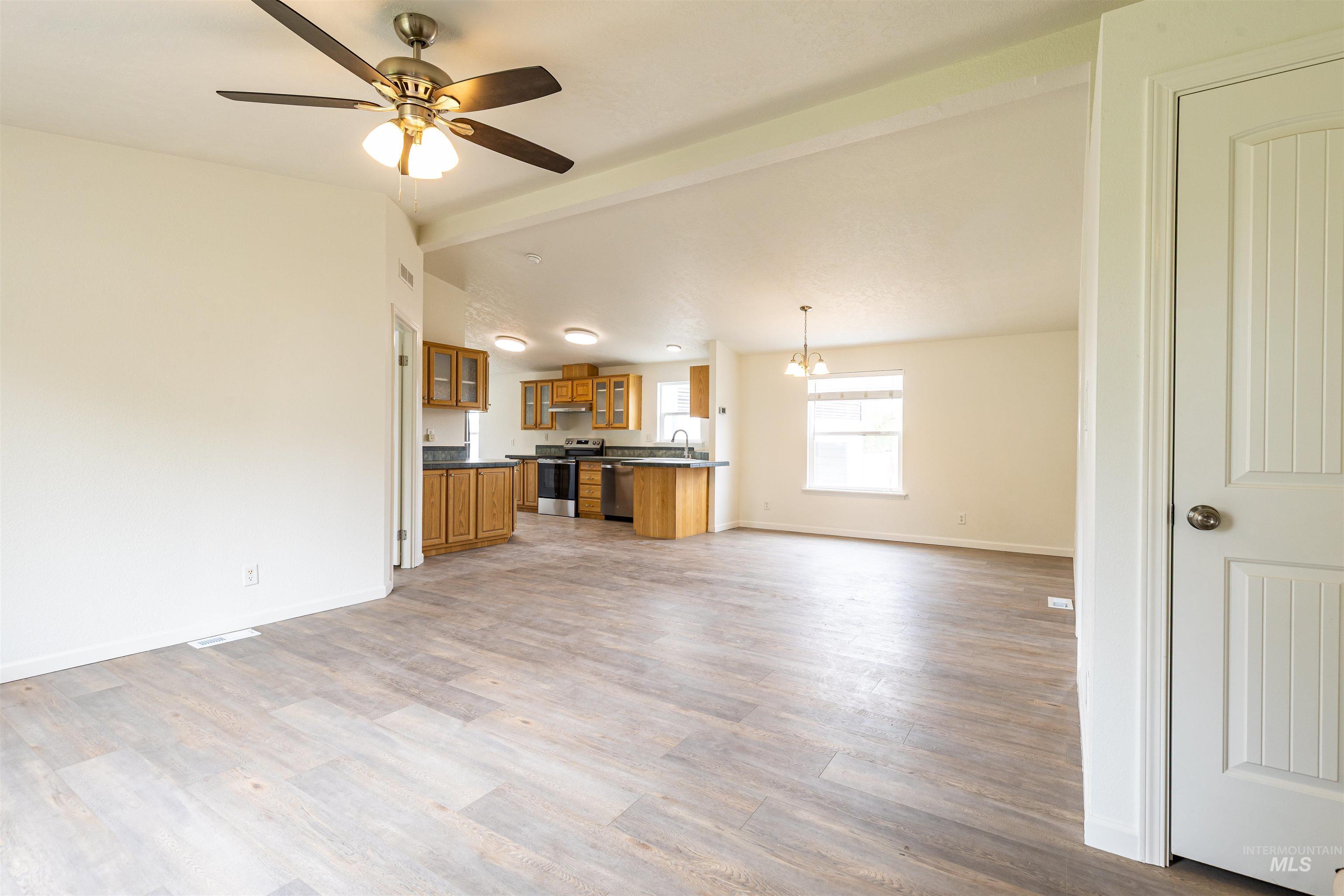 17028 Upper Pleasant Rd., Caldwell, Idaho 83607, 2 Bedrooms, 2.5 Bathrooms, Residential For Sale, Price $750,000, 98992293