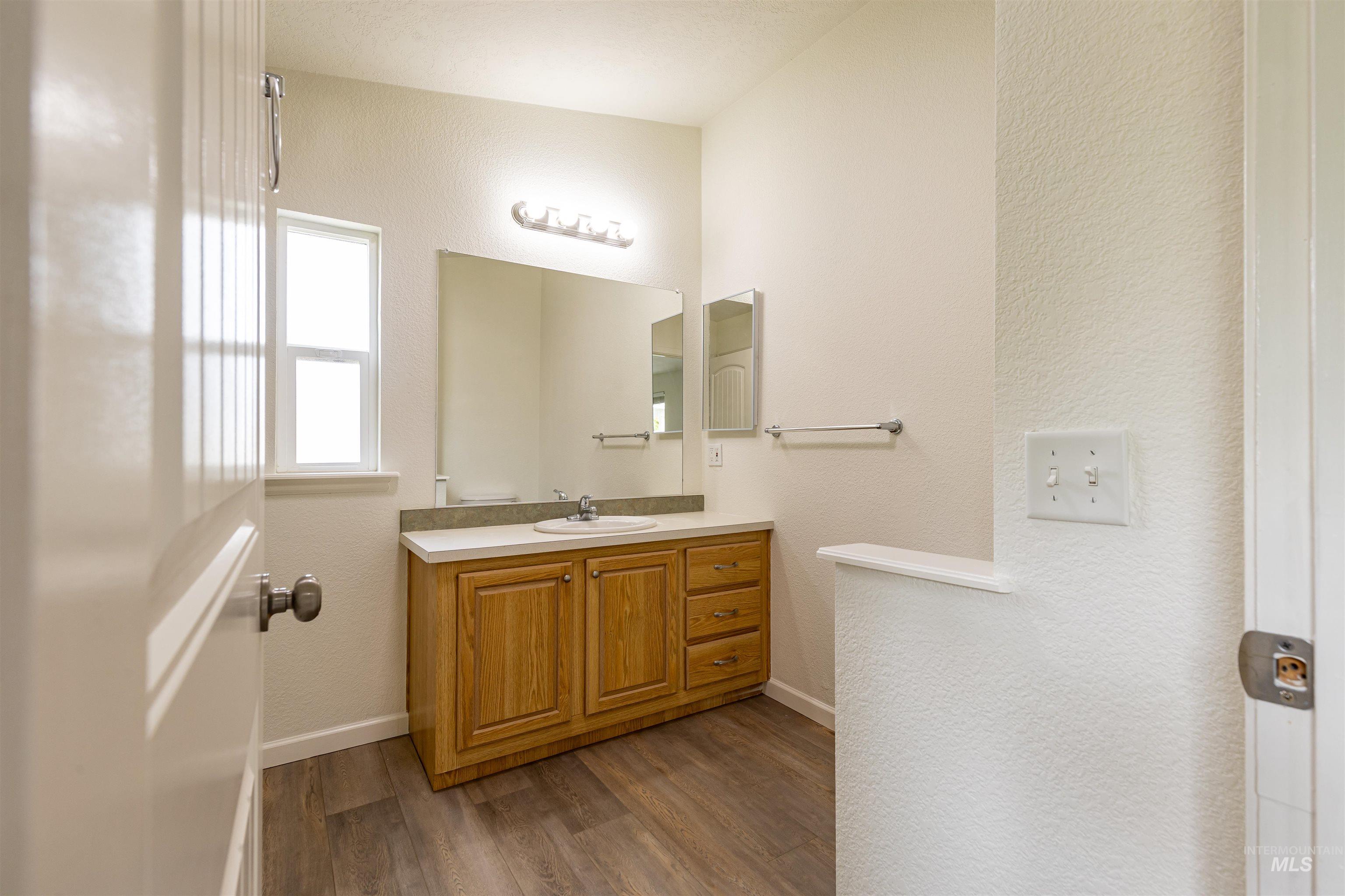 17028 Upper Pleasant Rd., Caldwell, Idaho 83607, 2 Bedrooms, 2.5 Bathrooms, Residential For Sale, Price $750,000, 98992293