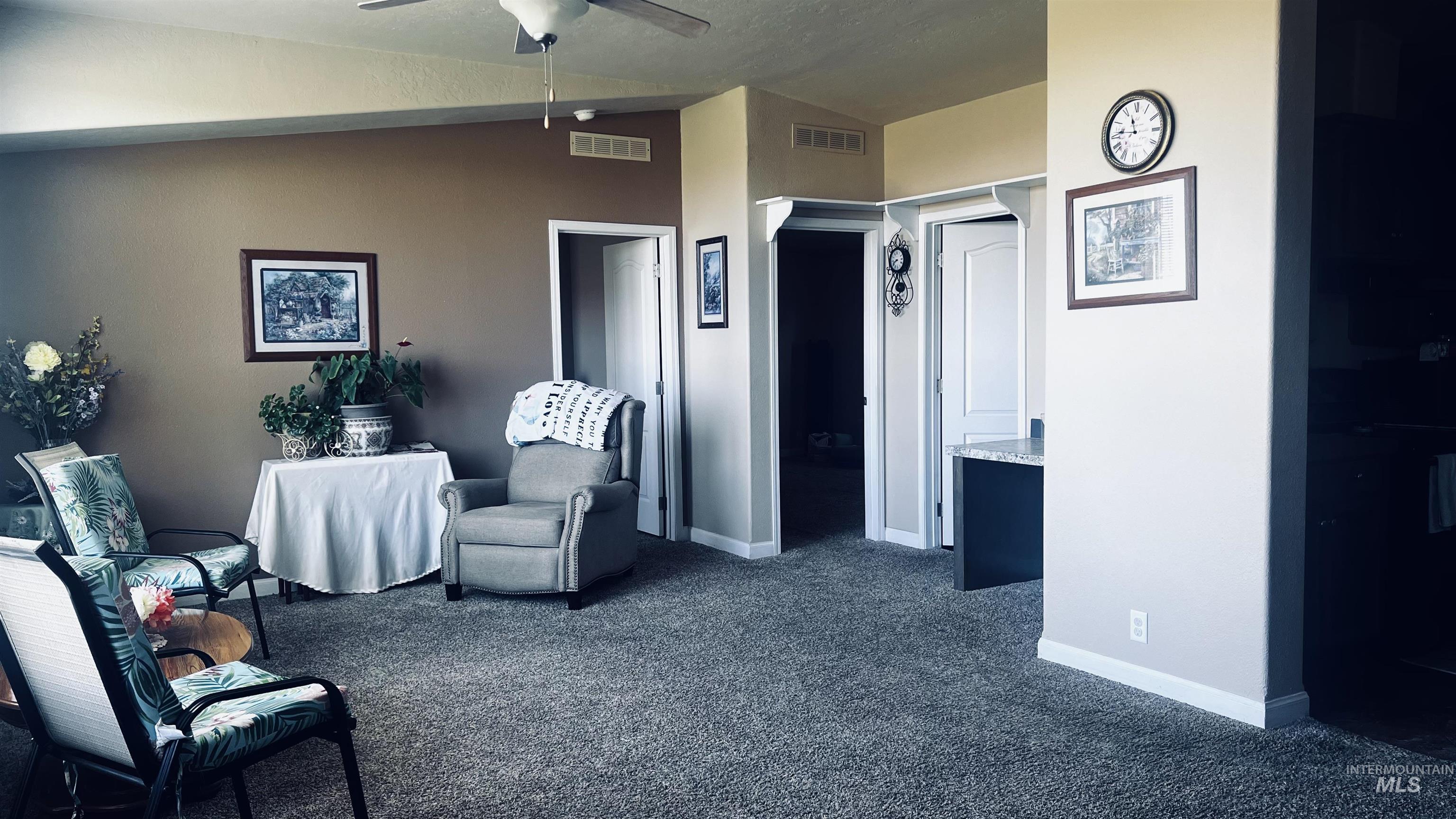 910 Moonglo Rd, Buhl, Idaho 83316, 2 Bedrooms, 2 Bathrooms, Residential For Sale, Price $175,000, 98992294