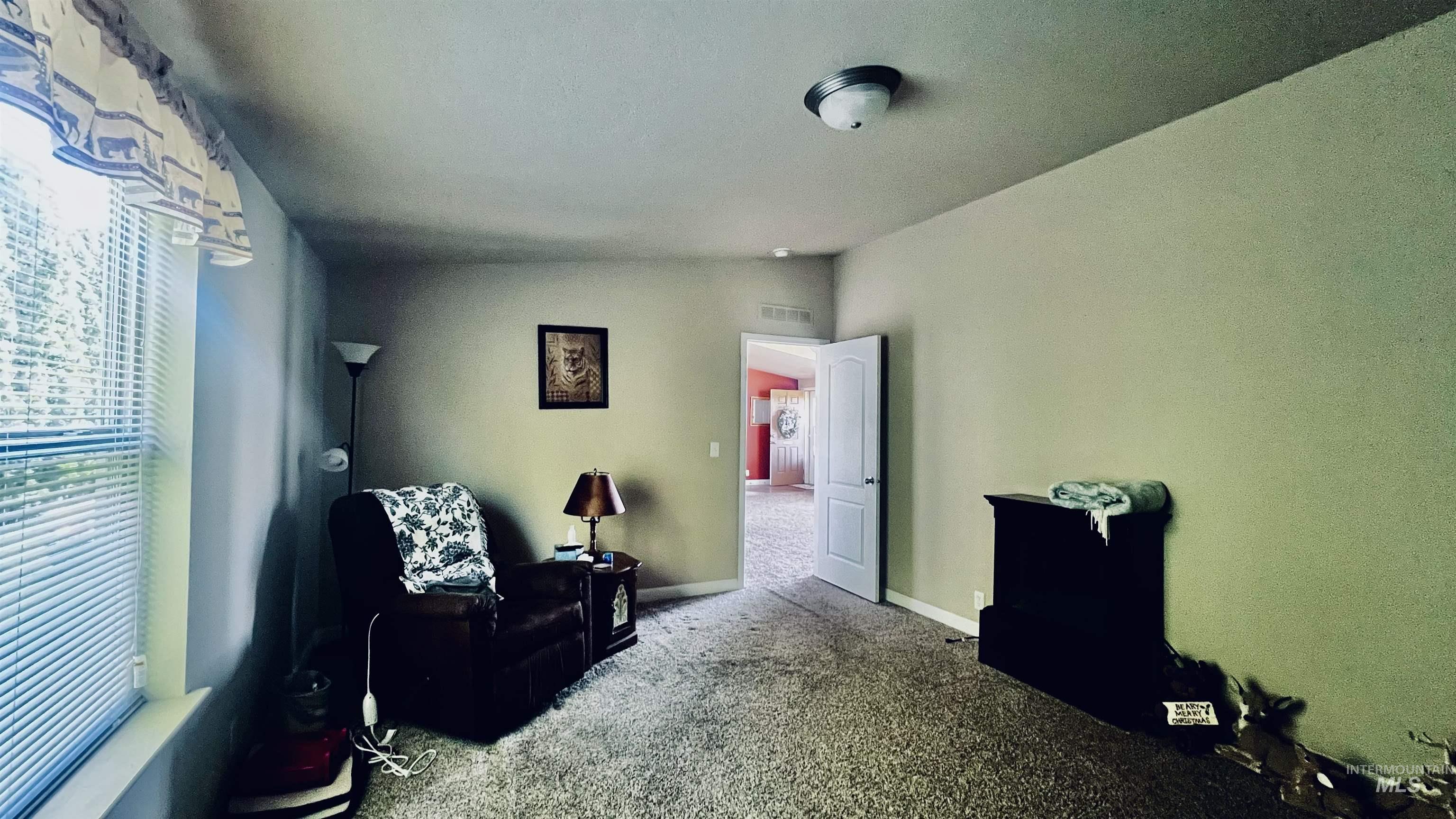 910 Moonglo Rd, Buhl, Idaho 83316, 2 Bedrooms, 2 Bathrooms, Residential For Sale, Price $175,000, 98992294