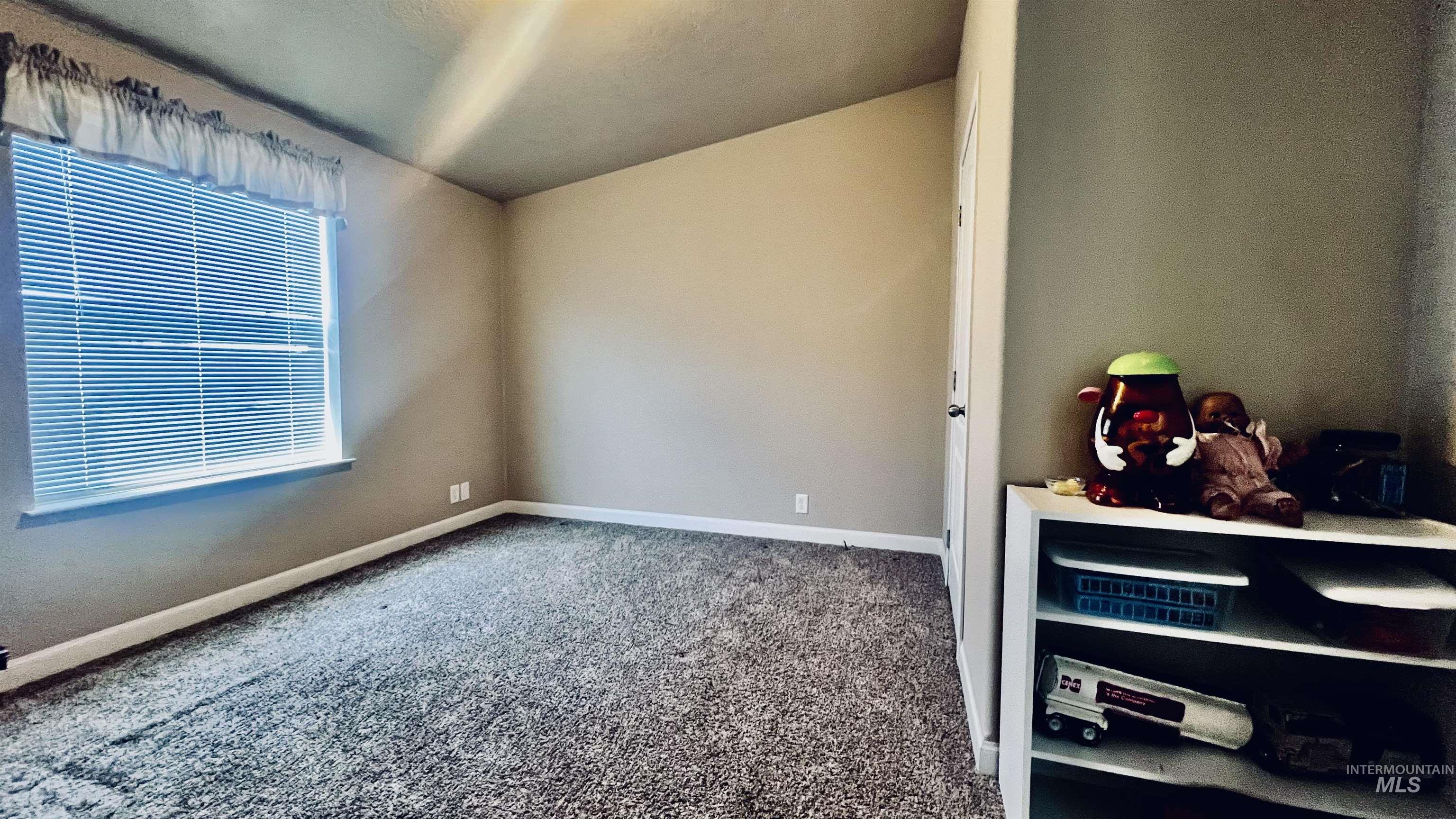910 Moonglo Rd, Buhl, Idaho 83316, 2 Bedrooms, 2 Bathrooms, Residential For Sale, Price $175,000, 98992294