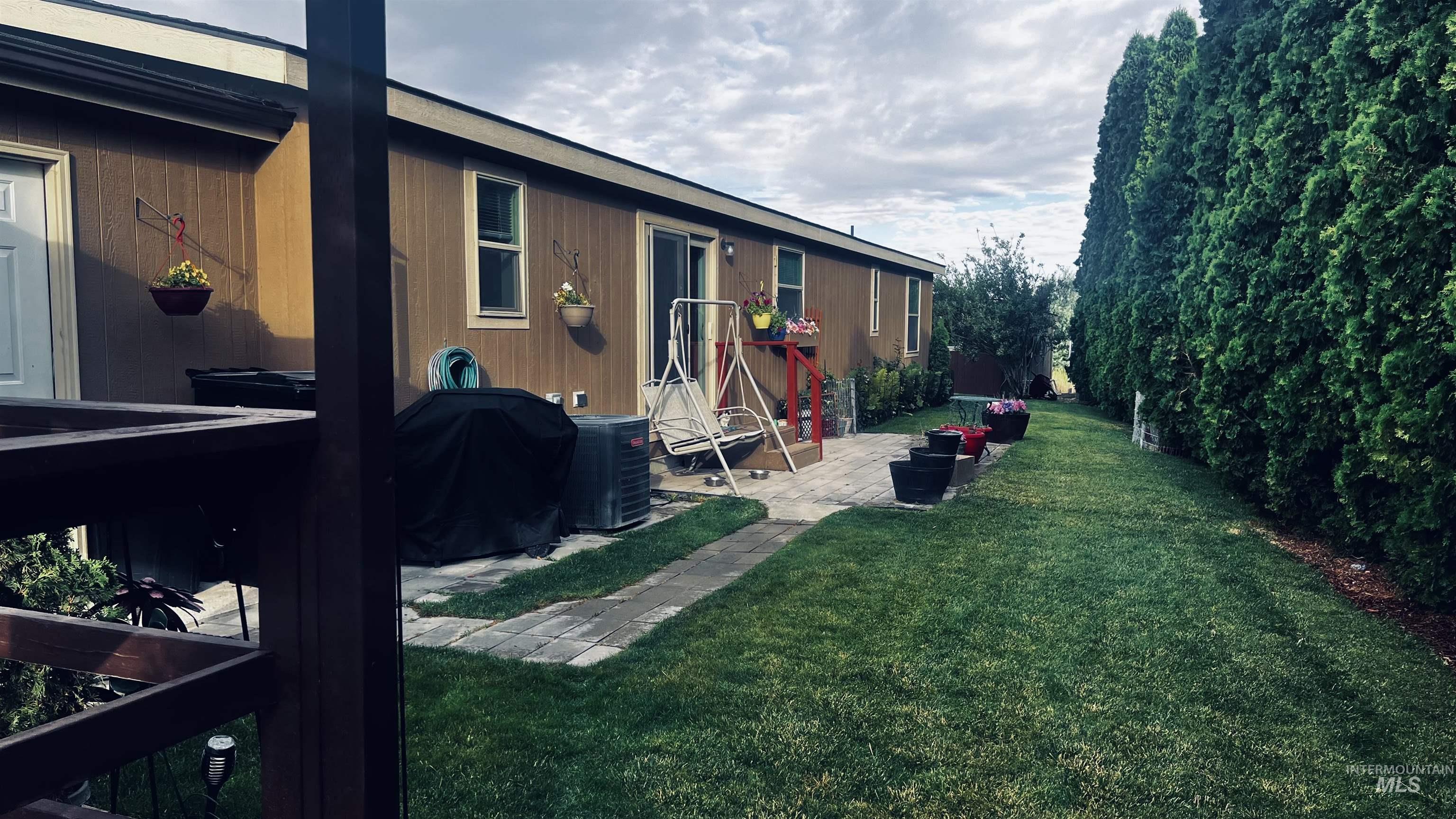 910 Moonglo Rd, Buhl, Idaho 83316, 2 Bedrooms, 2 Bathrooms, Residential For Sale, Price $175,000, 98992294