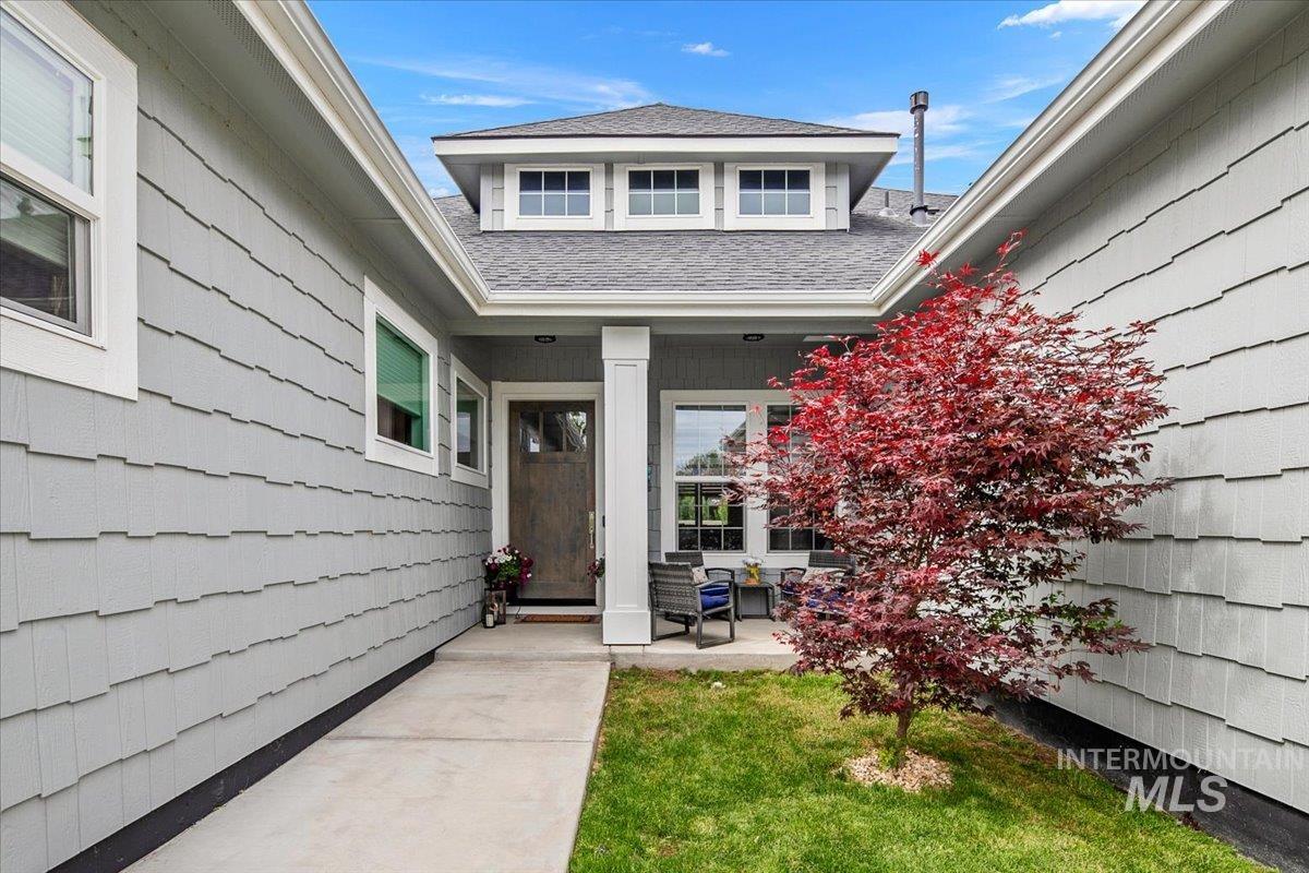 5345 S Mesa Trail Way, Meridian, Idaho 83642, 3 Bedrooms, 2.5 Bathrooms, Residential For Sale, Price $925,000, 98992295